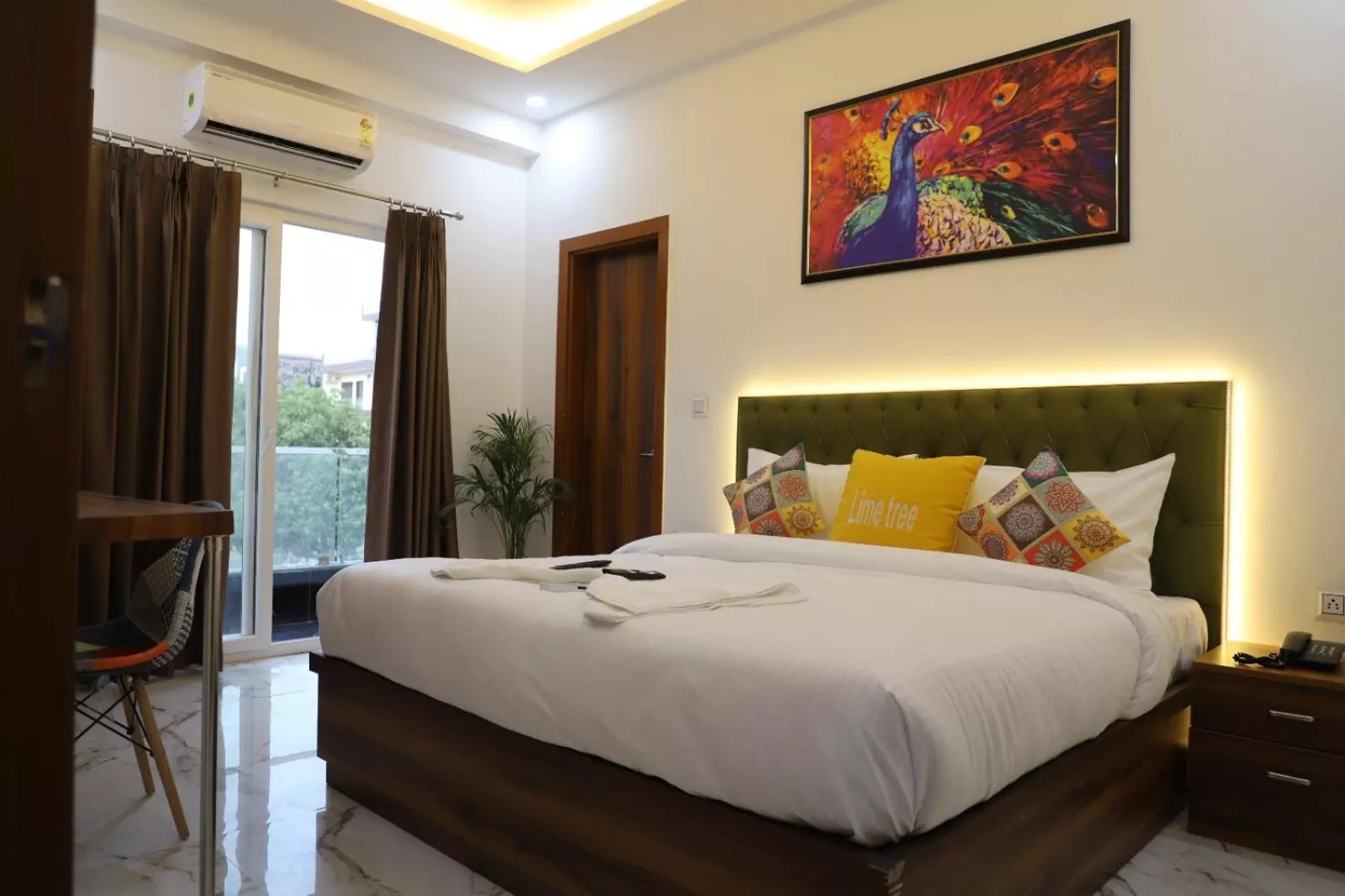 Bed in Opulent Inn by Lime Tree Hotels