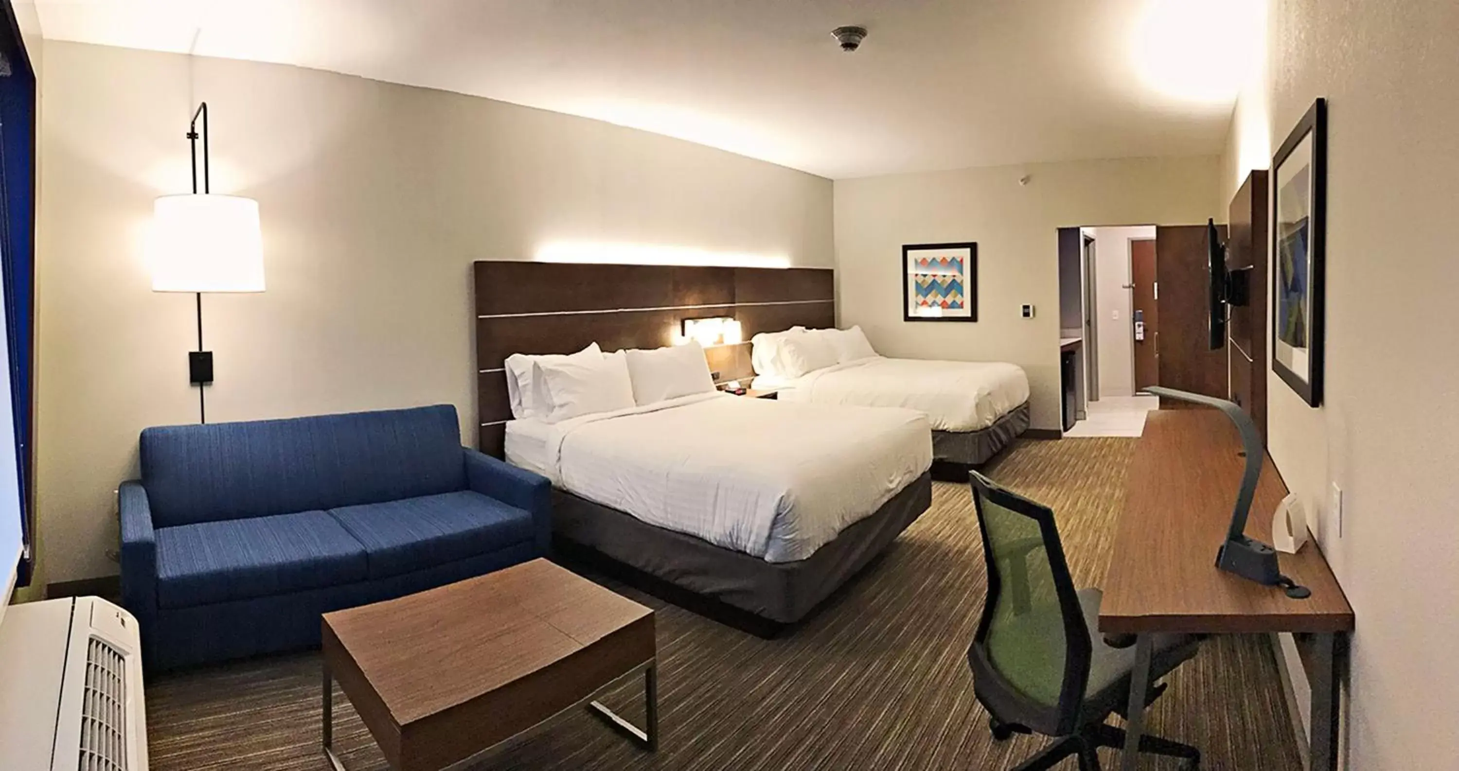 Queen Suite with Two Queen Beds in Holiday Inn Express & Suites - Sterling by IHG Queen Suite with Two Queen Beds in Holiday Inn Express & Suites - Sterling by IHG