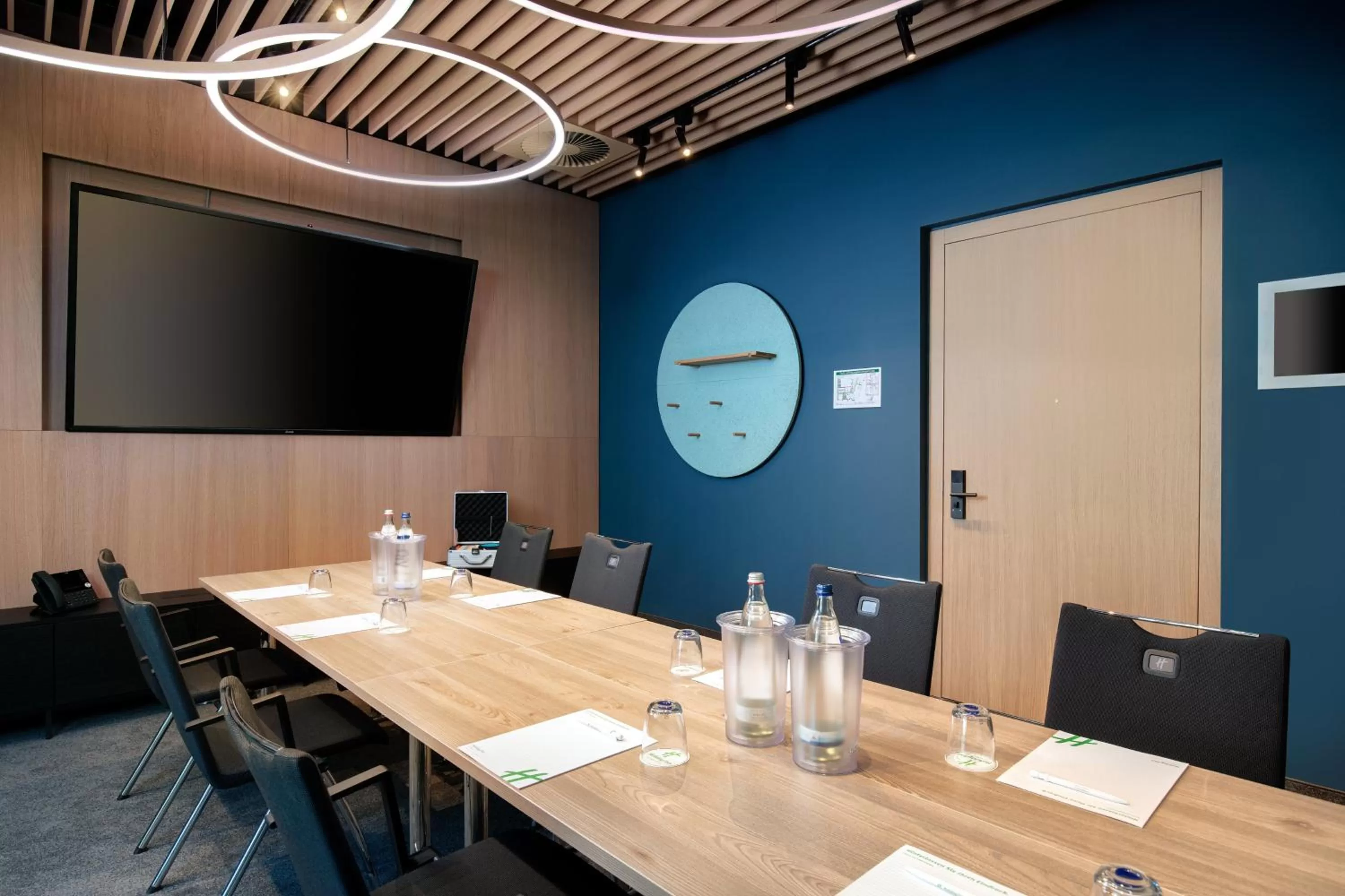 Meeting/conference room in Holiday Inn - Osnabrück by IHG