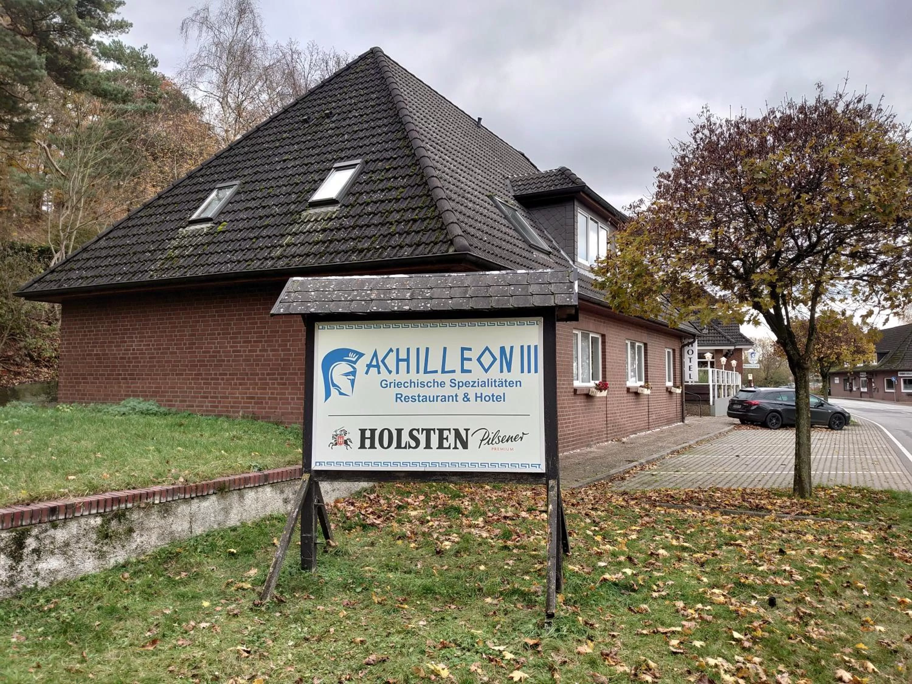 Property building in Achilleon III