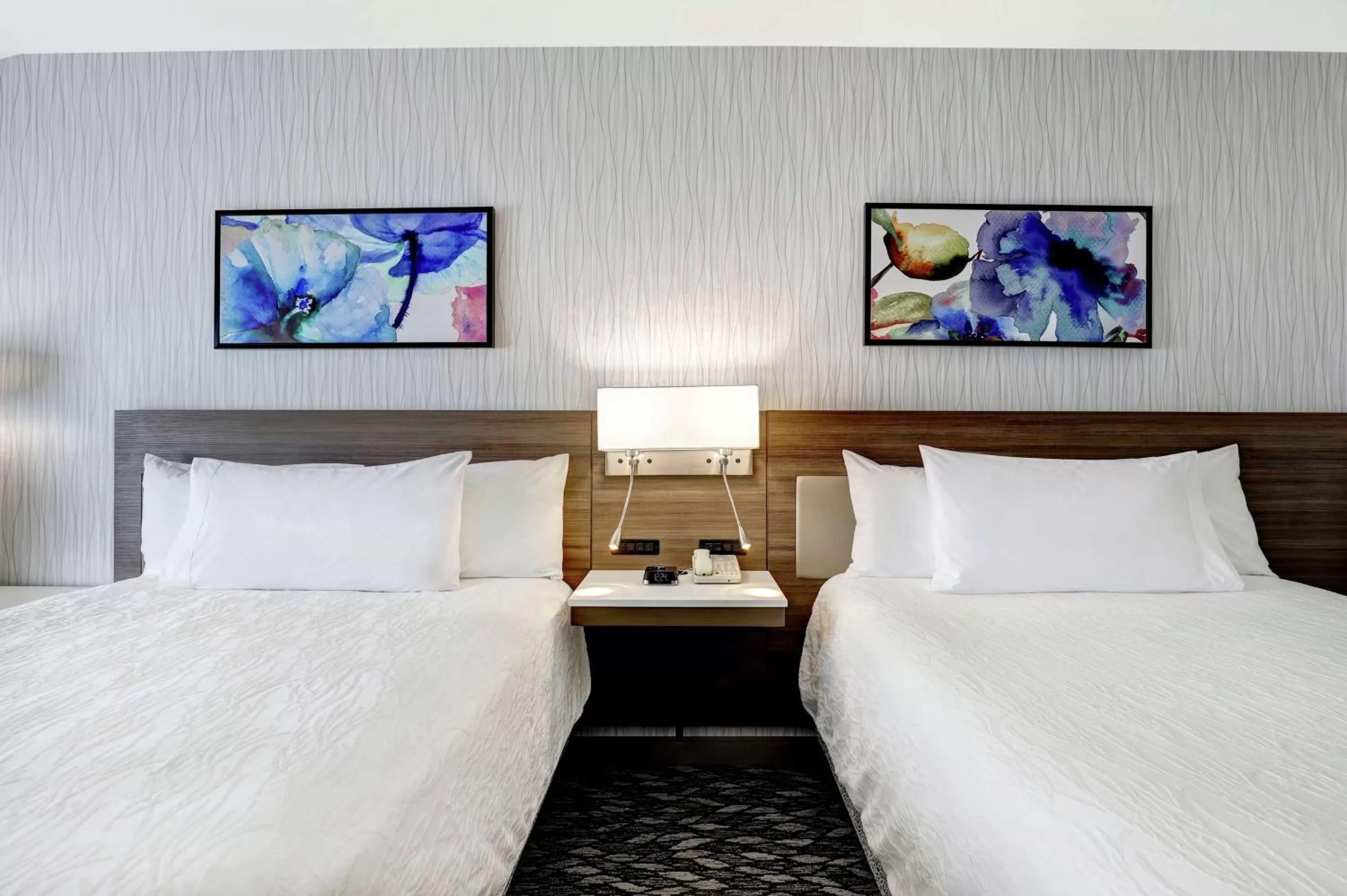 Bed in Hilton Garden Inn Toronto/Ajax