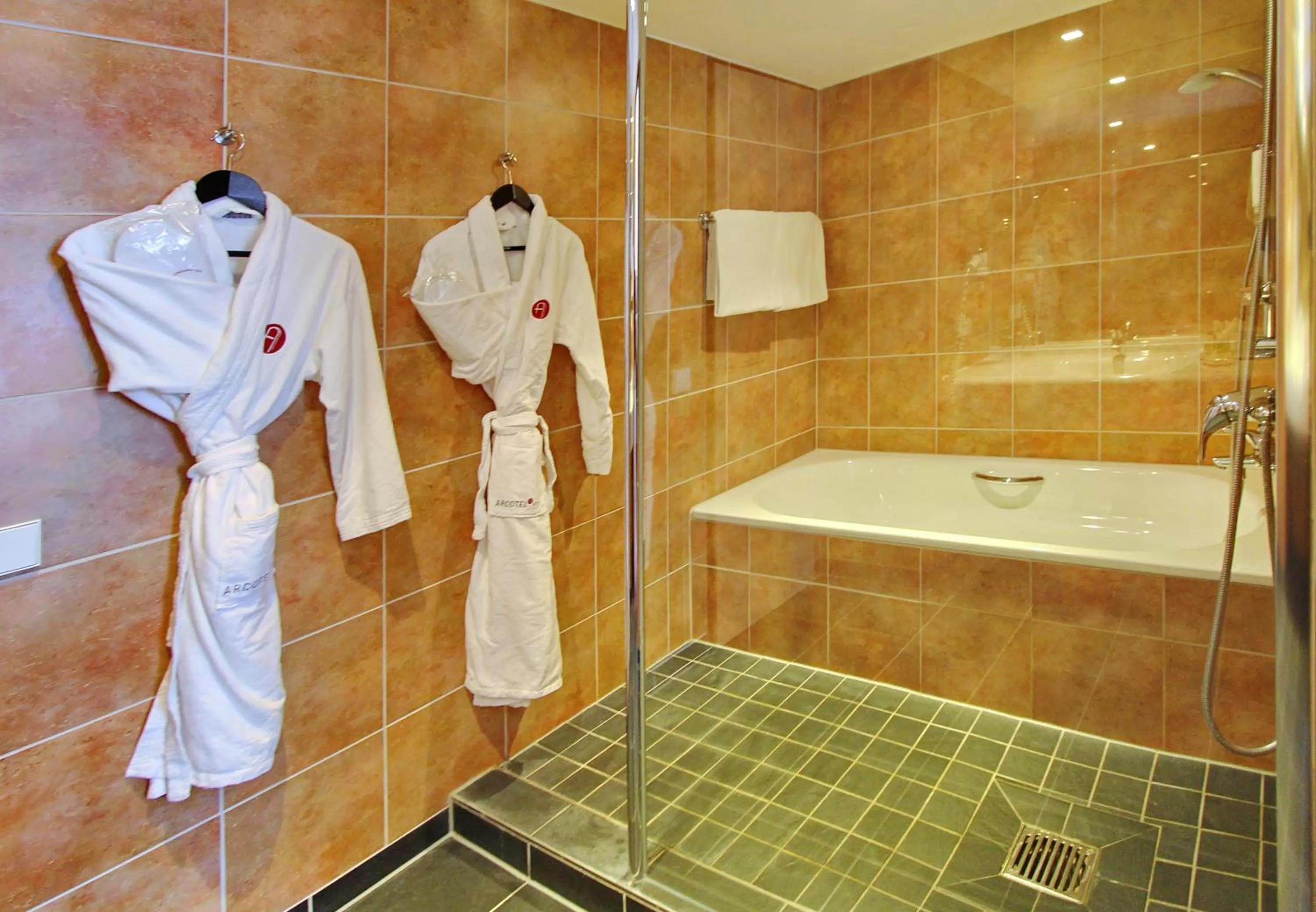 Bathroom in ARCOTEL Rubin Hamburg