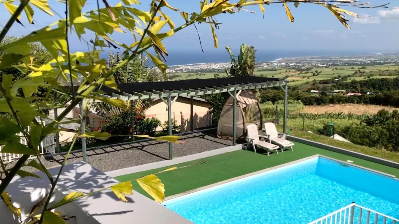 Swimming Pool in Hôtel Le Soleil Couchant