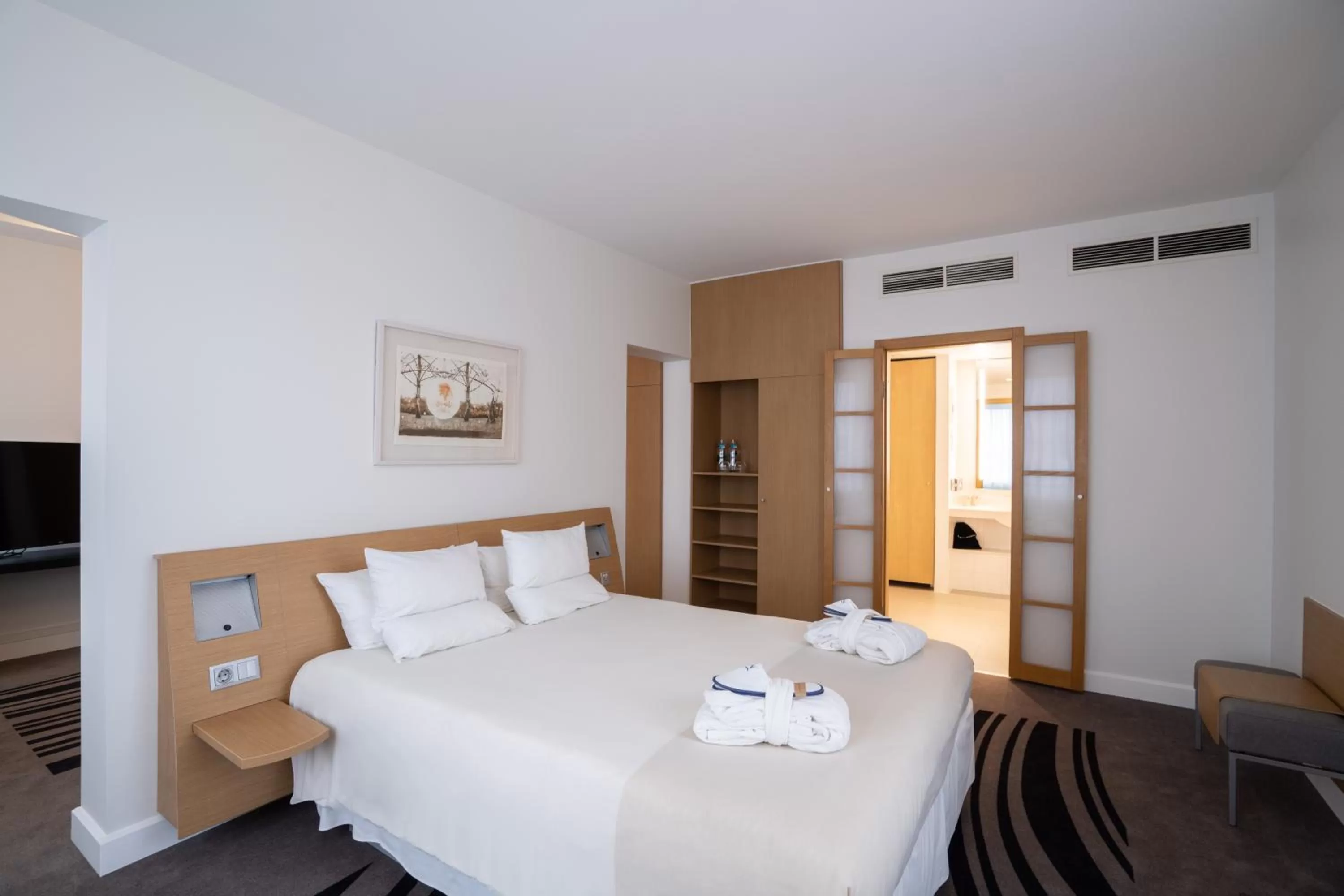 Bedroom, Bed in Novotel Vilnius Centre