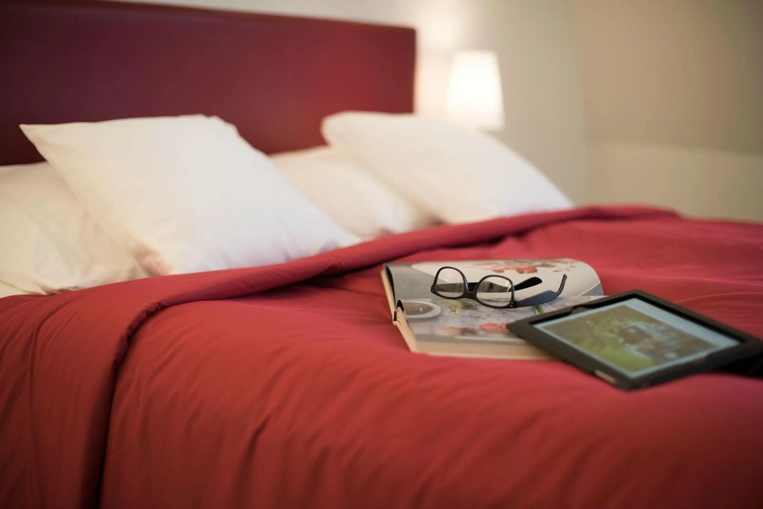 Decorative detail, Bed in Hotel Glockenhof Zürich