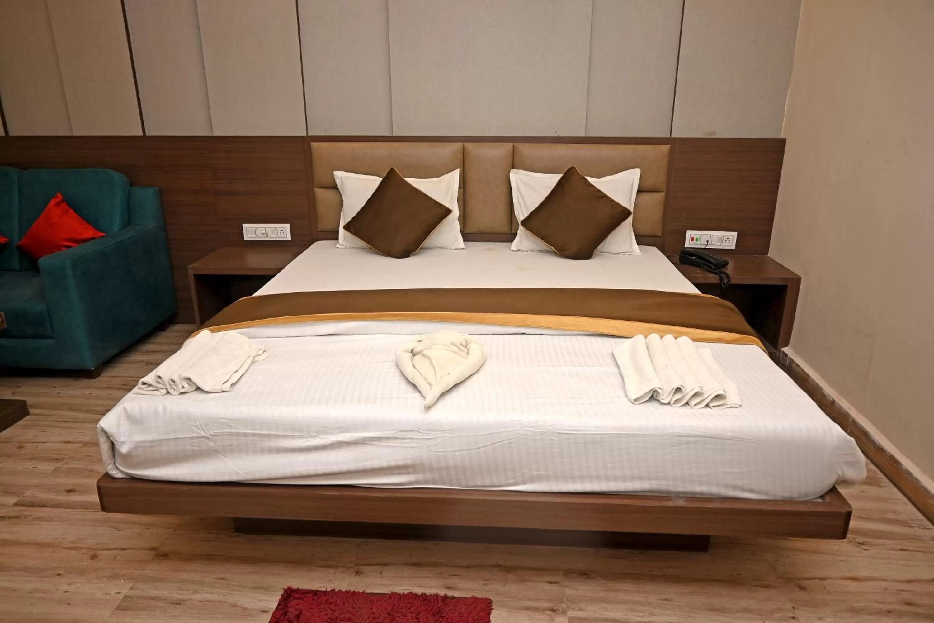 Bed in Royal Sea View