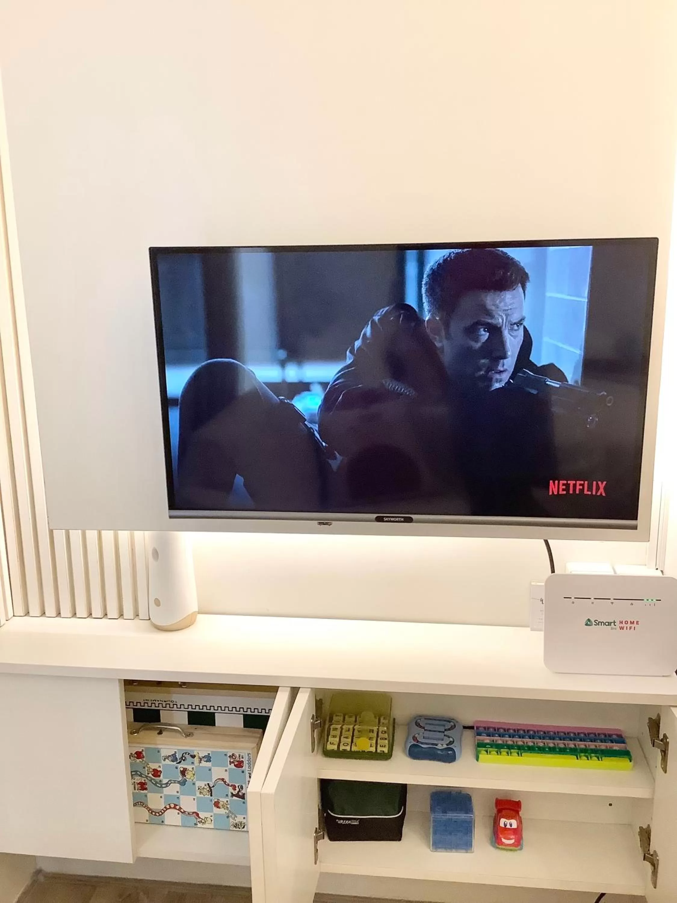 TV and multimedia in AZRA Bacolod at Mesavirre Garden Residences