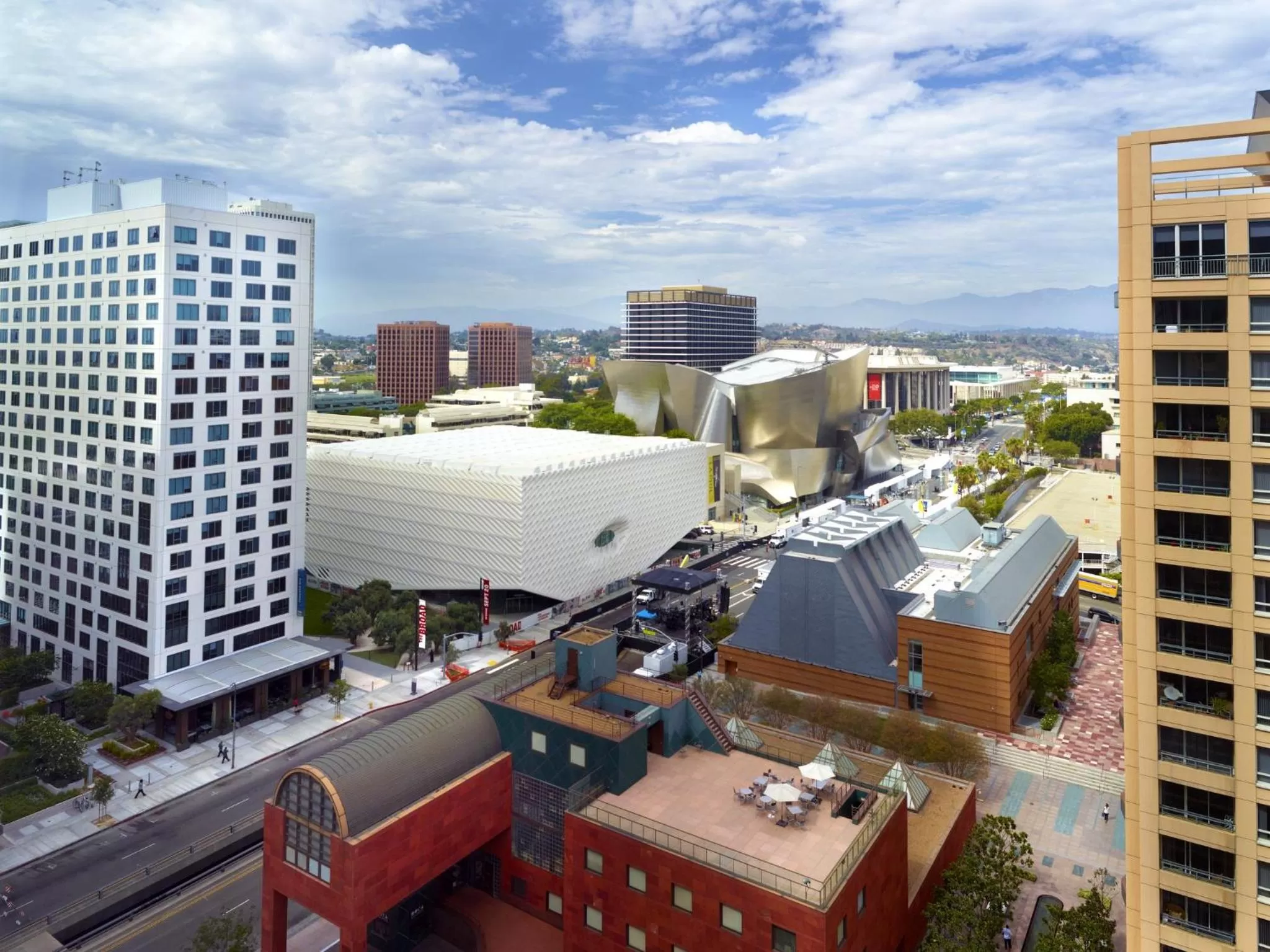 Photo of the whole room in Omni Los Angeles Hotel