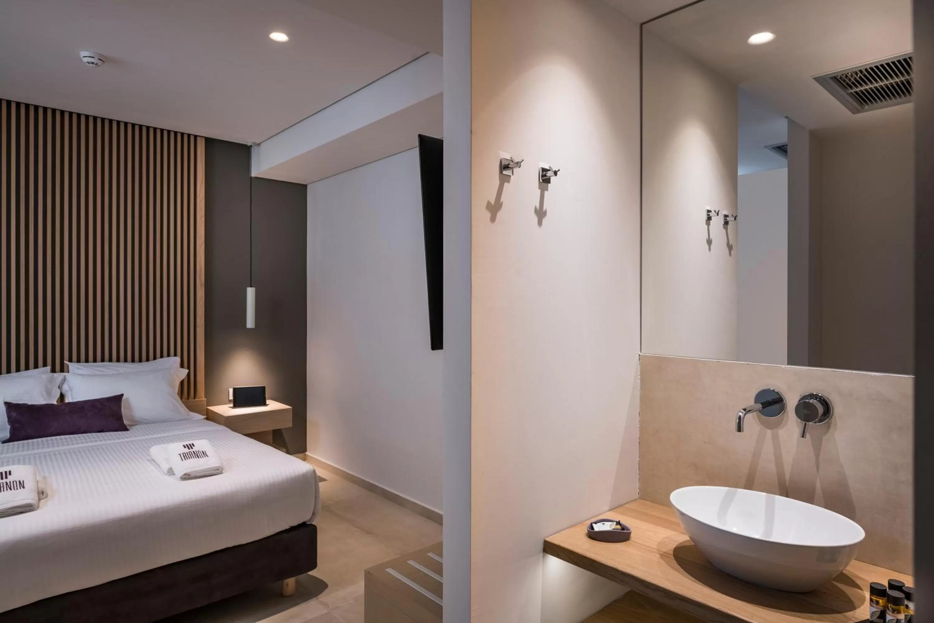 Bedroom, Bed in Trianon Luxury Apartments & Suites