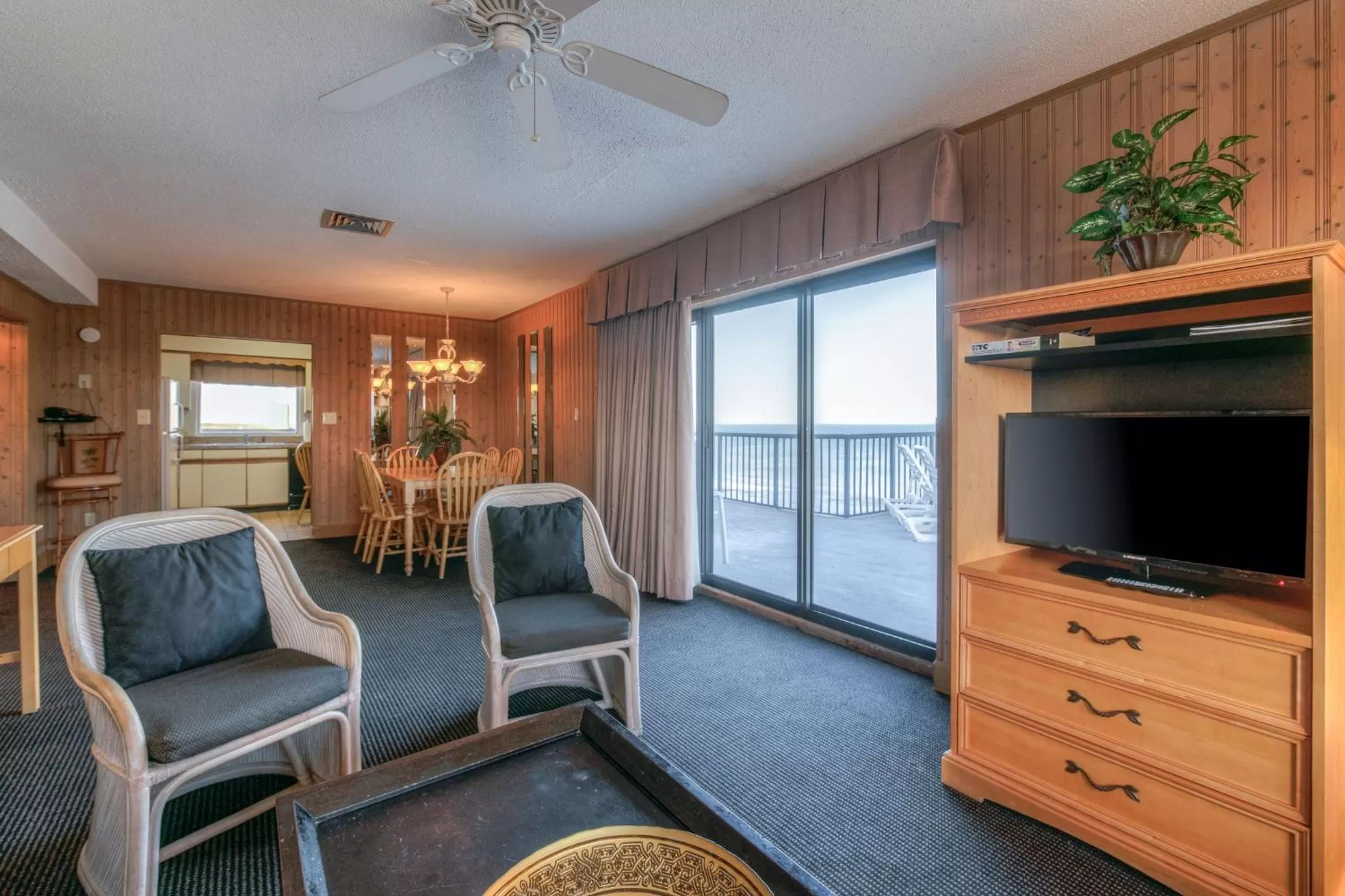 Seating Area in Kingfisher Inn