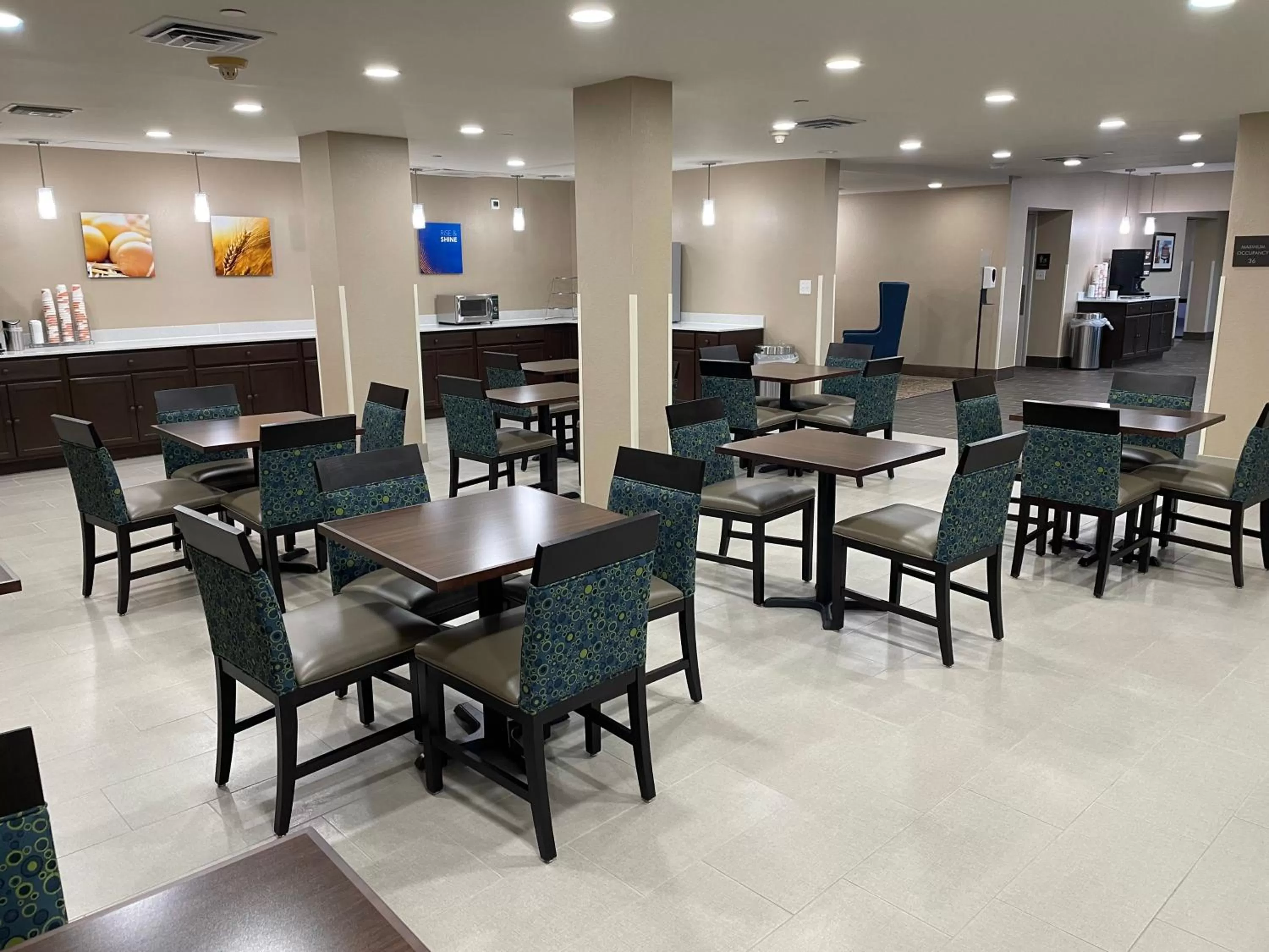 Restaurant/places to eat in Comfort Inn & Suites Spring Lake - Fayetteville near Fort Bragg
