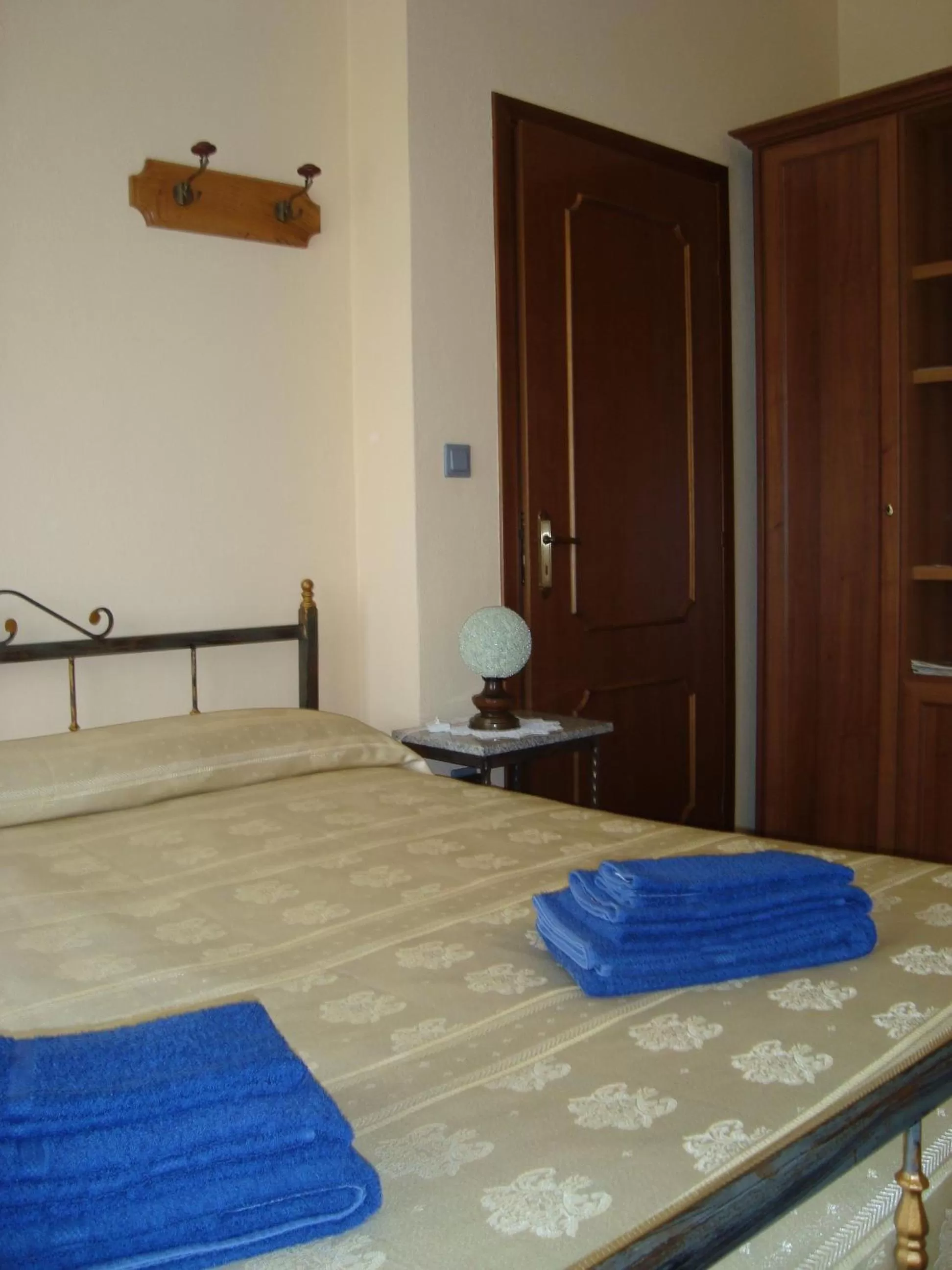 Decorative detail, Bed in B&B Esperança