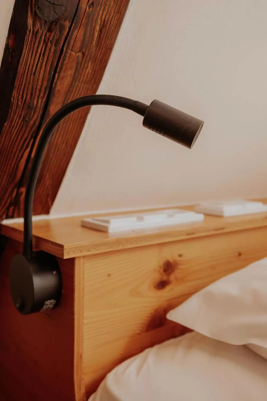 bunk bed, Bed in Altstadtmittehotel Sonne