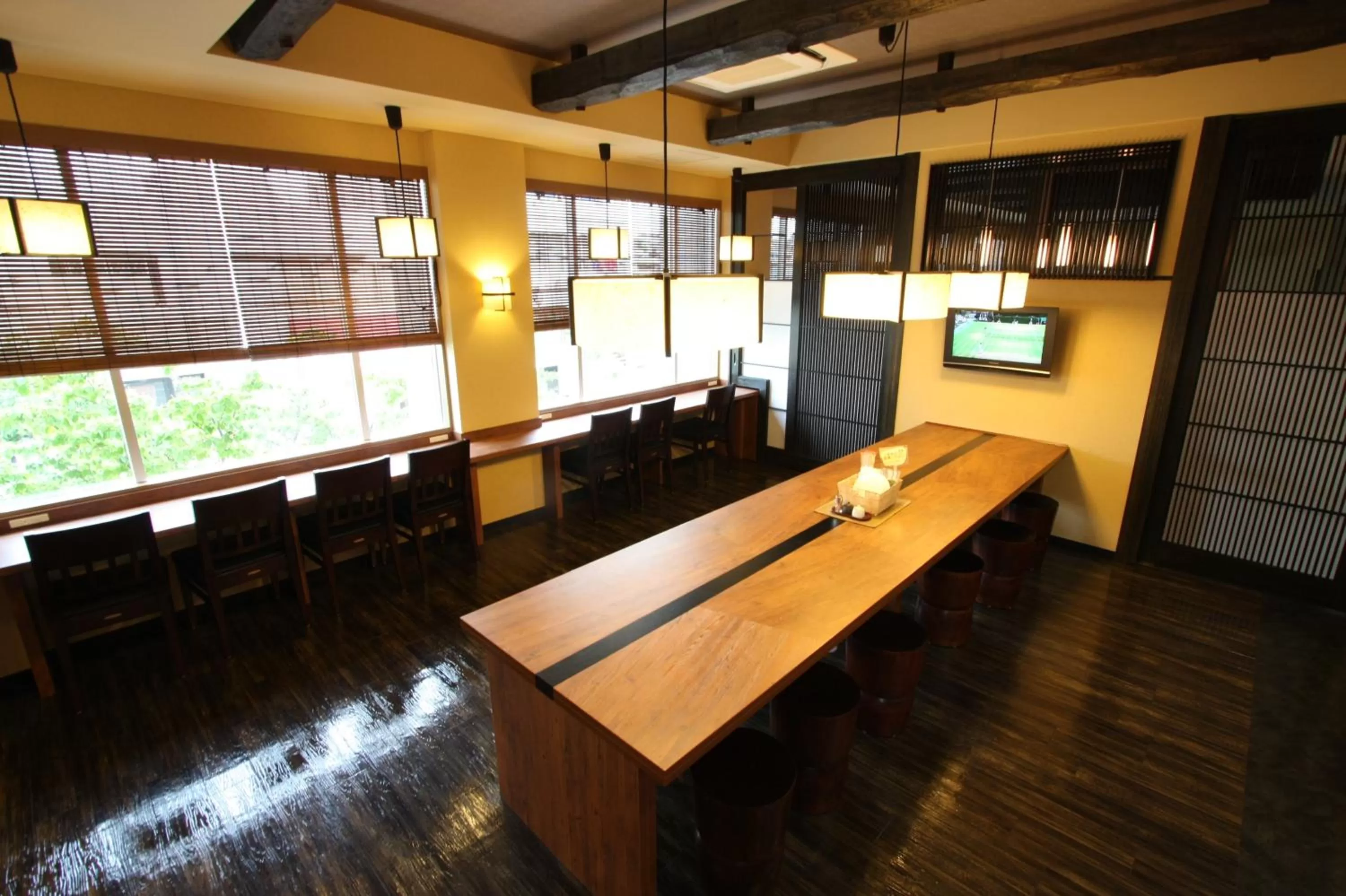 Restaurant/places to eat in Uozu Manten Hotel Ekimae