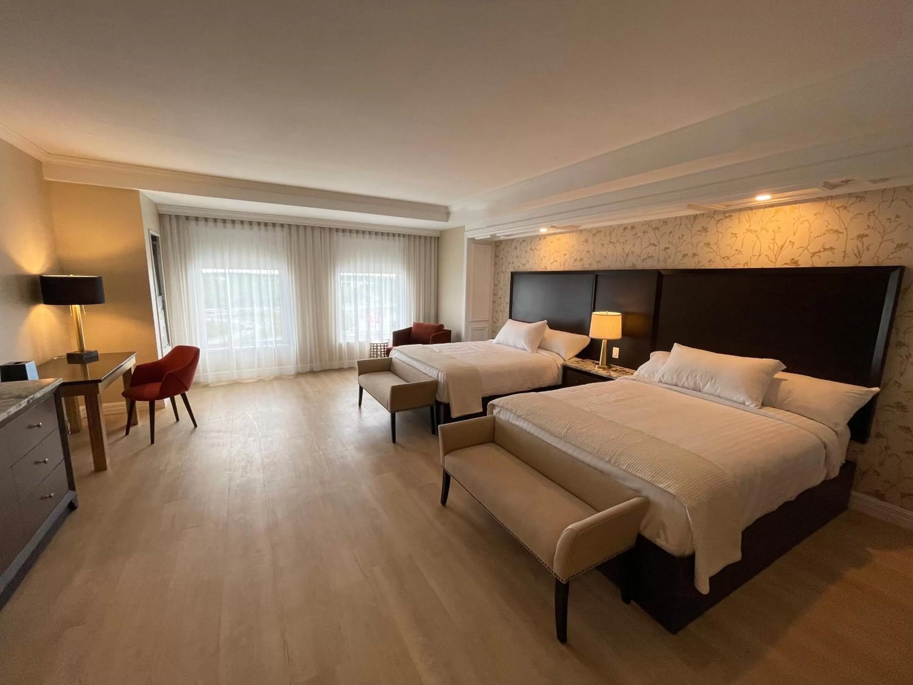 Bedroom, Bed in Halifax Tower Hotel & Conference Centre, an Ascend Collection Hotel