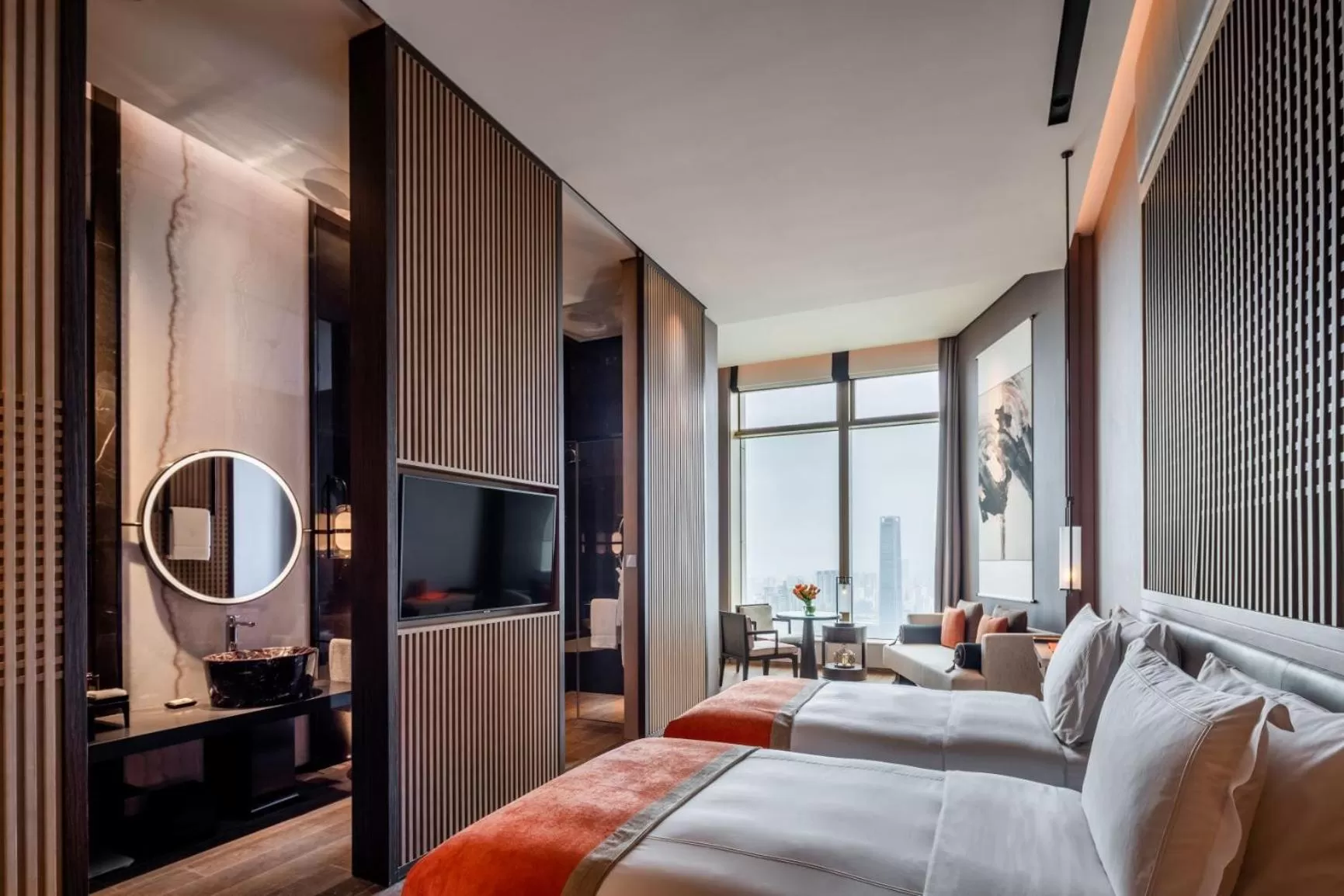 Photo of the whole room, Bed in Jumeirah Guangzhou