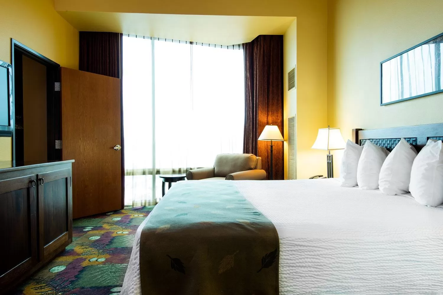 Bed in The Mill Casino Hotel