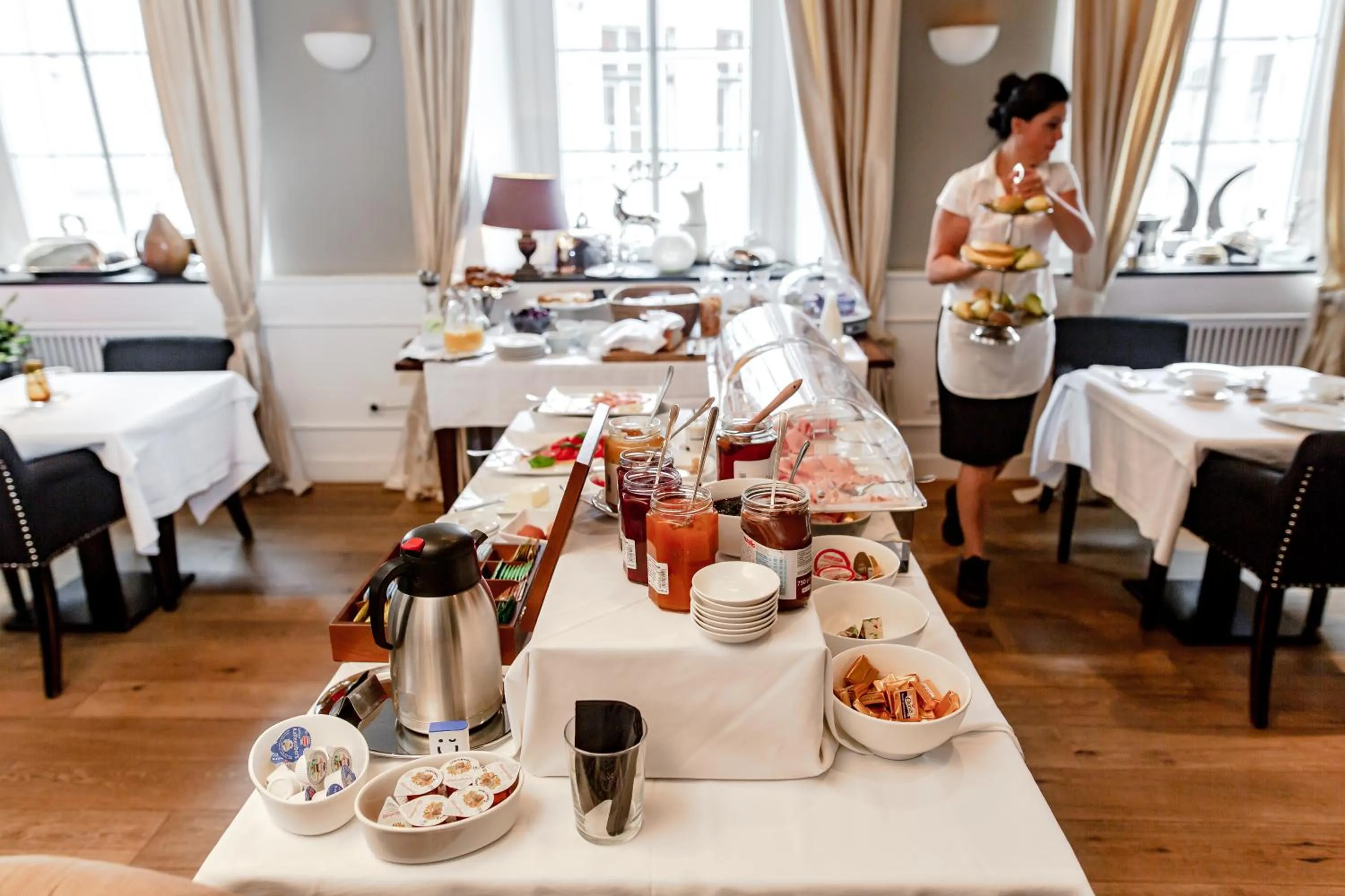 Buffet breakfast in Lesar Hotel Angel - Member of Hip Hotels