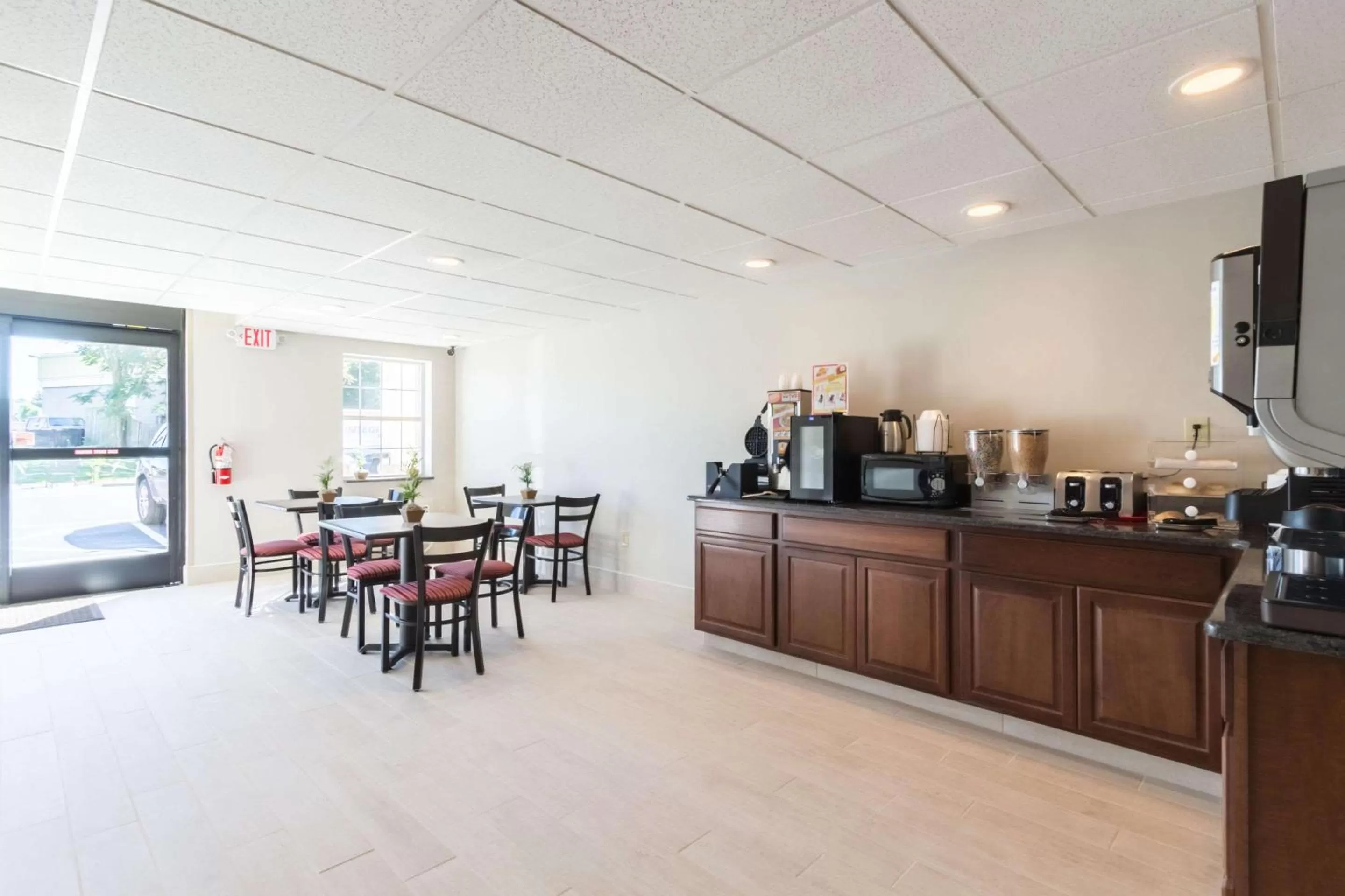 Restaurant/places to eat in Econo Lodge Harrisburg - Southwest of Hershey Area