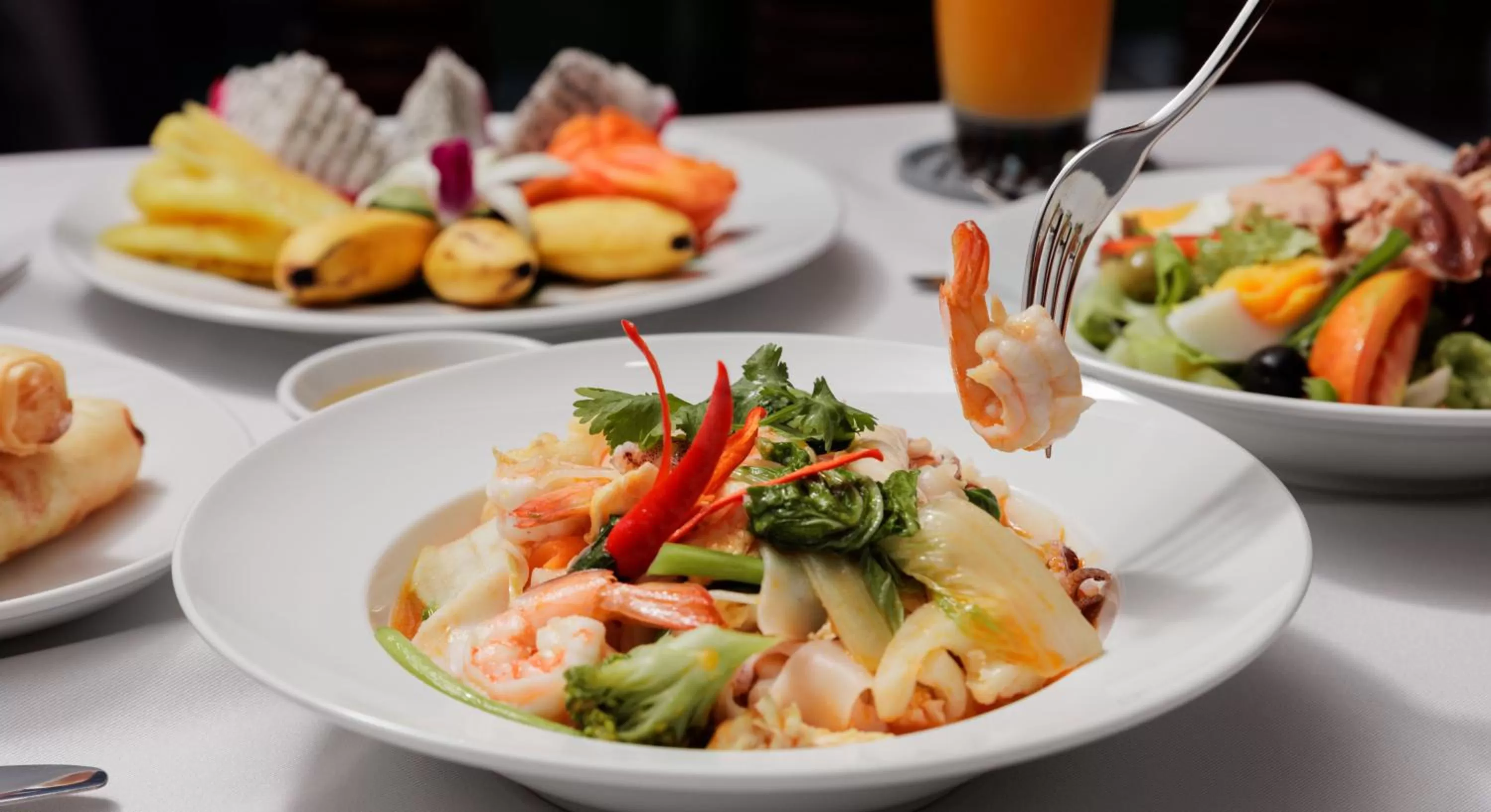 Food and drinks in Two Seasons Siem Reap Hotel