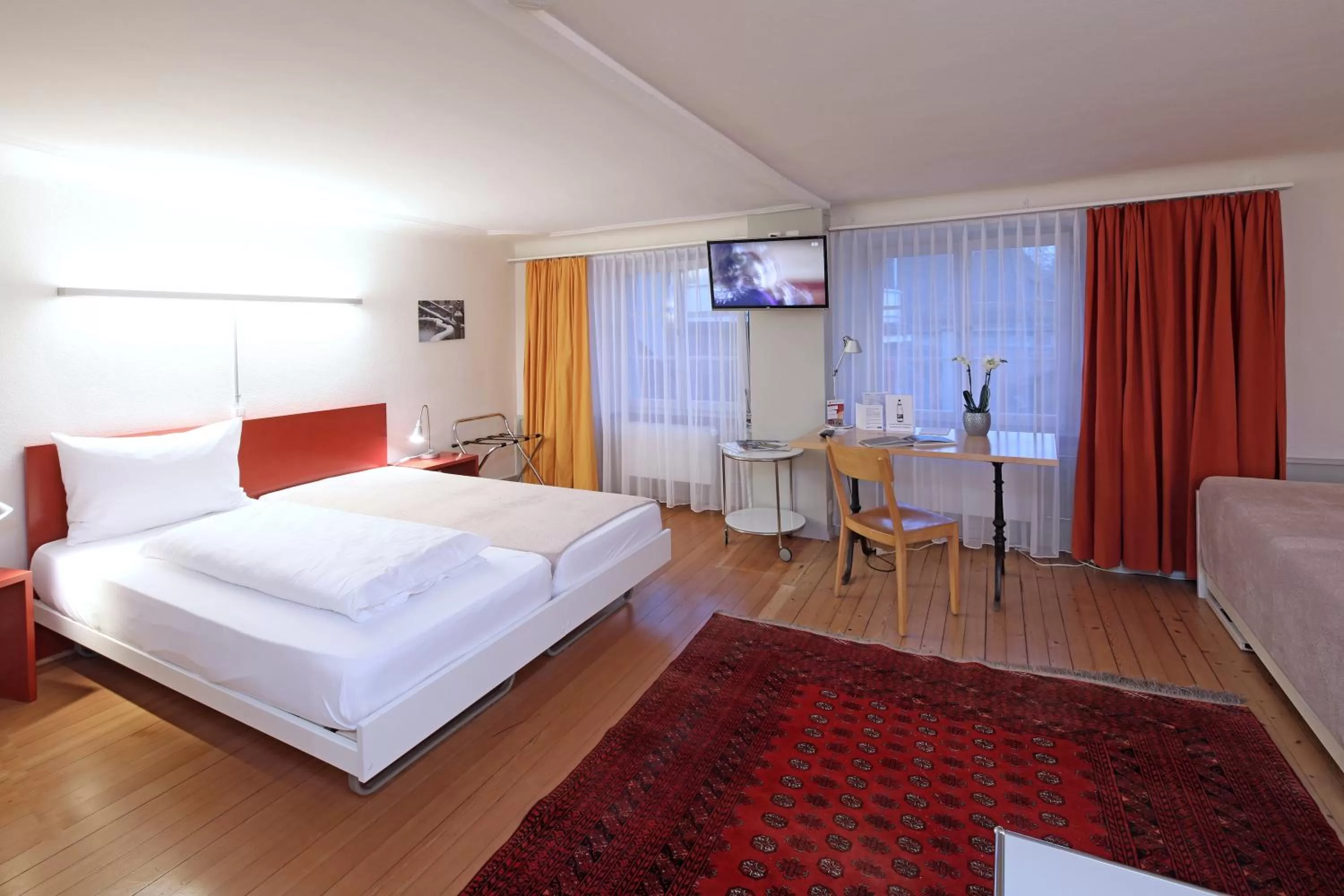 Photo of the whole room, Bed in Hotel Roter Ochsen