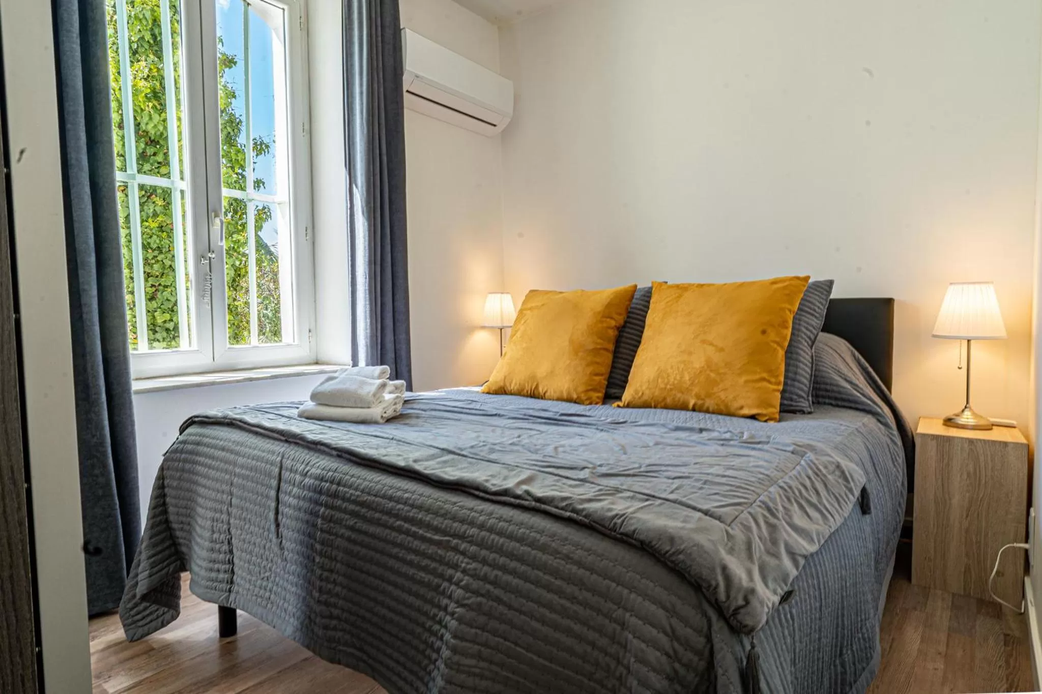 Property building, Bed in Domaine de l'Aufrene