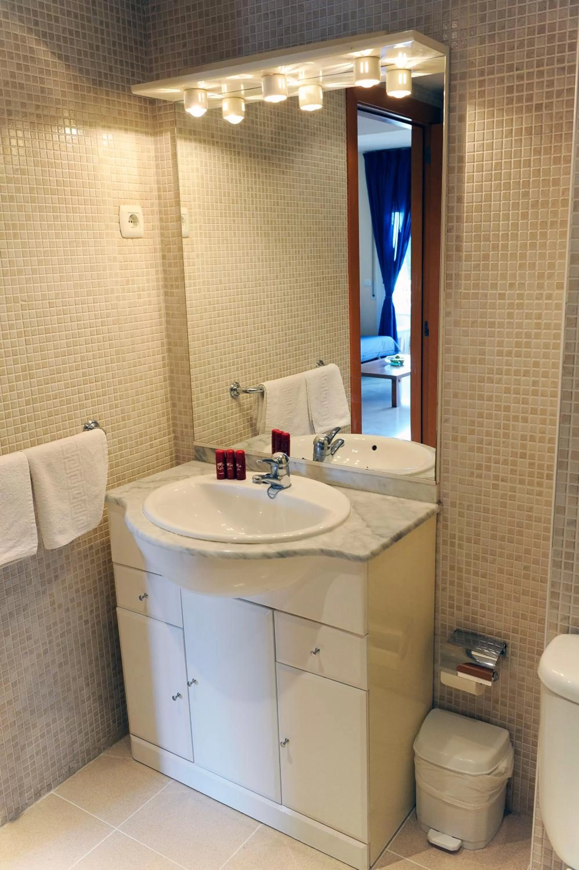 Bathroom in Aparthotel Marsol