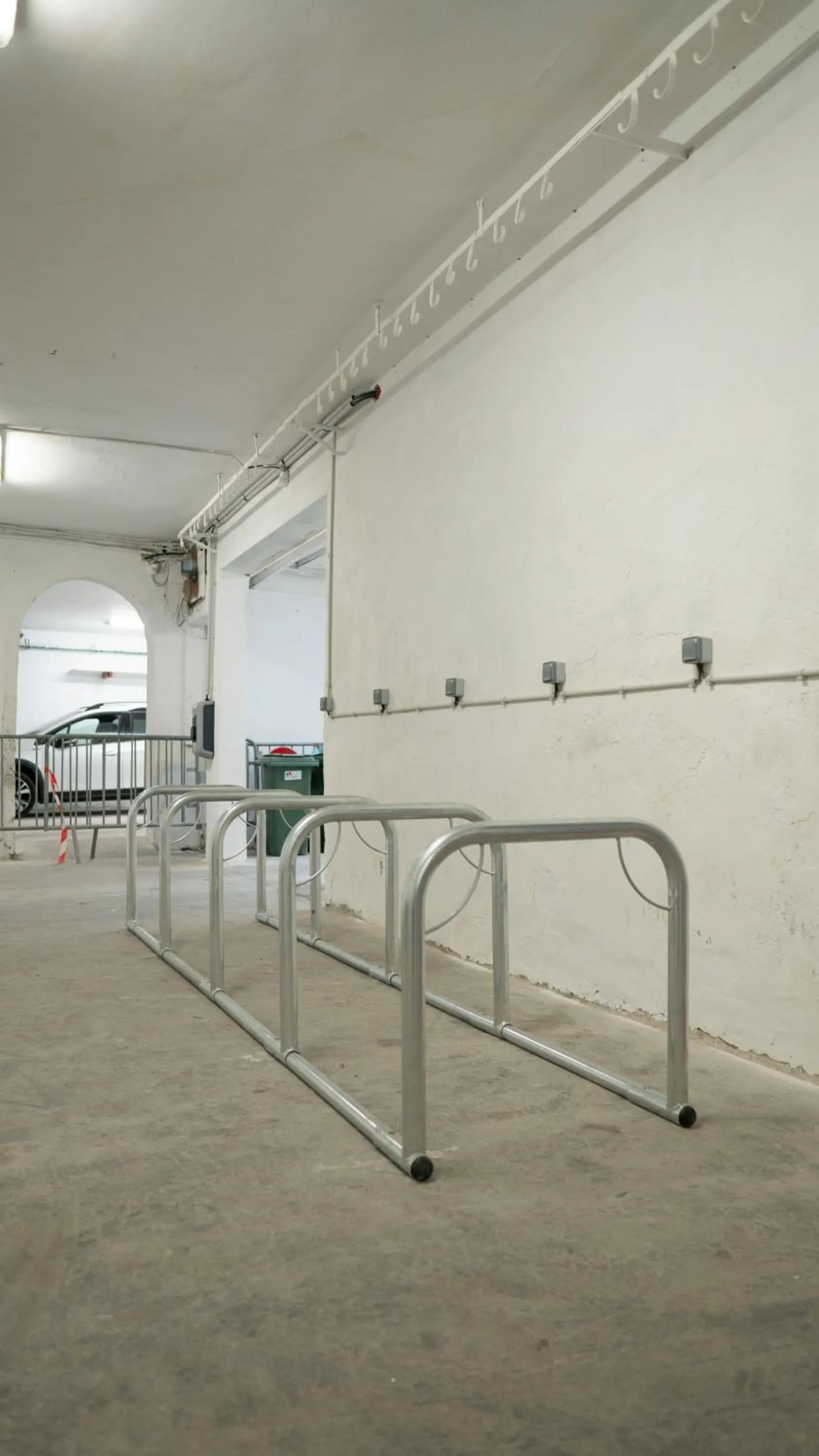 Cycling in Kyriad Nimes Centre