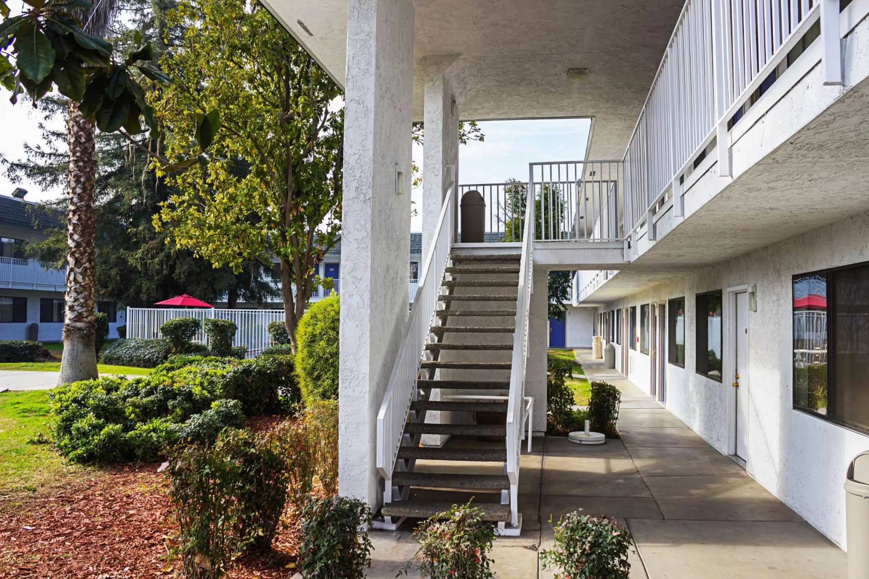 Property building in Motel 6-Porterville, CA