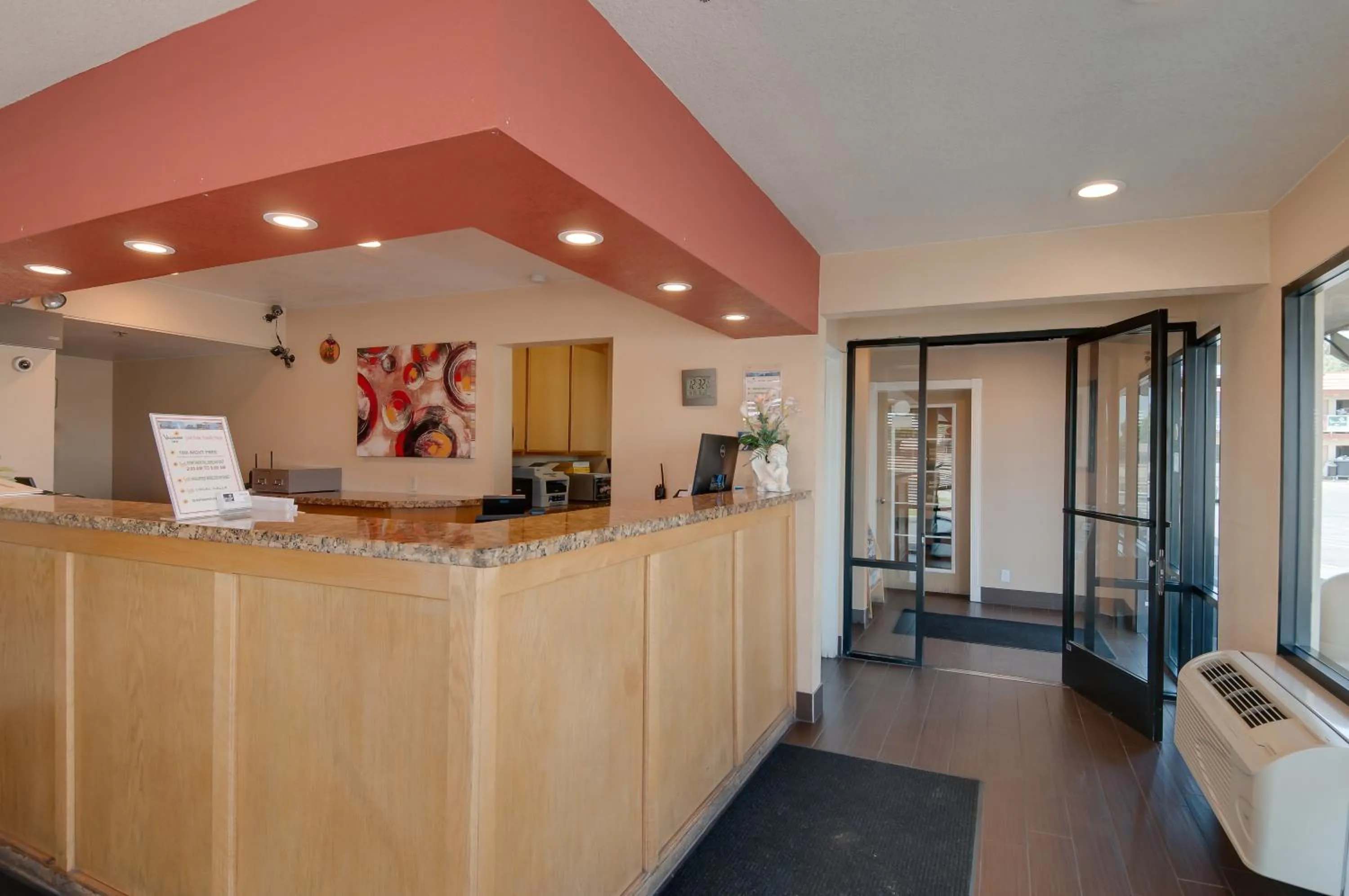 Lobby or reception in Vagabond Inn Bakersfield South
