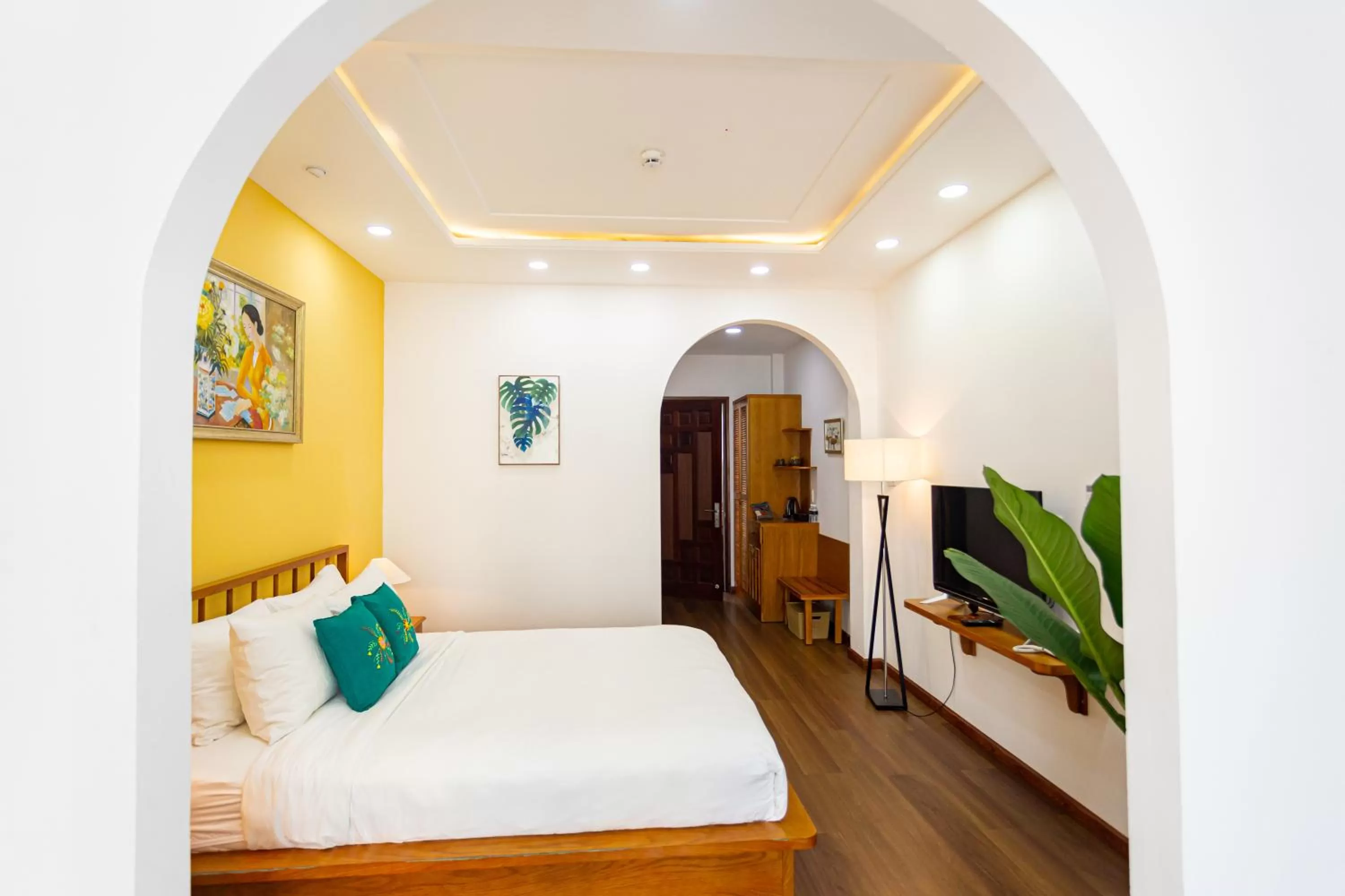 Bedroom, Bed in Chez Mimosa Local - Free Laundry