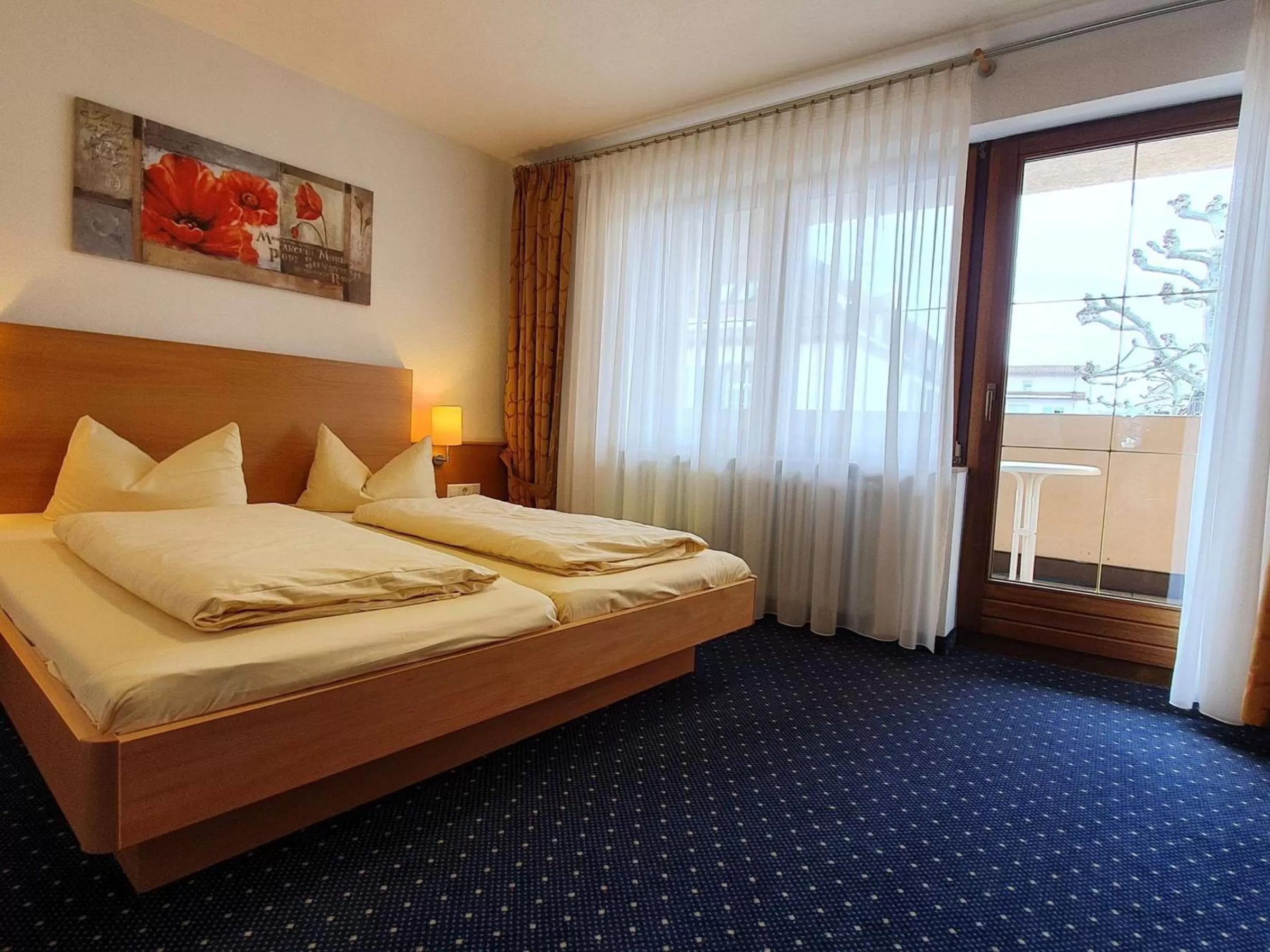 Photo of the whole room, Bed in Hotel Restaurant Adler