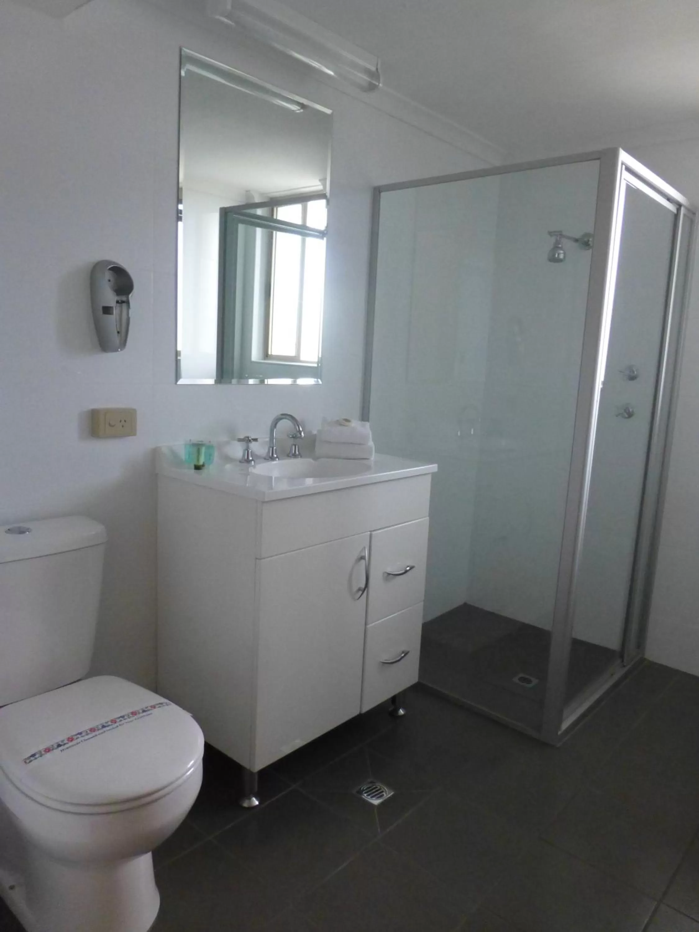 Bathroom in Park Ridge Retreat