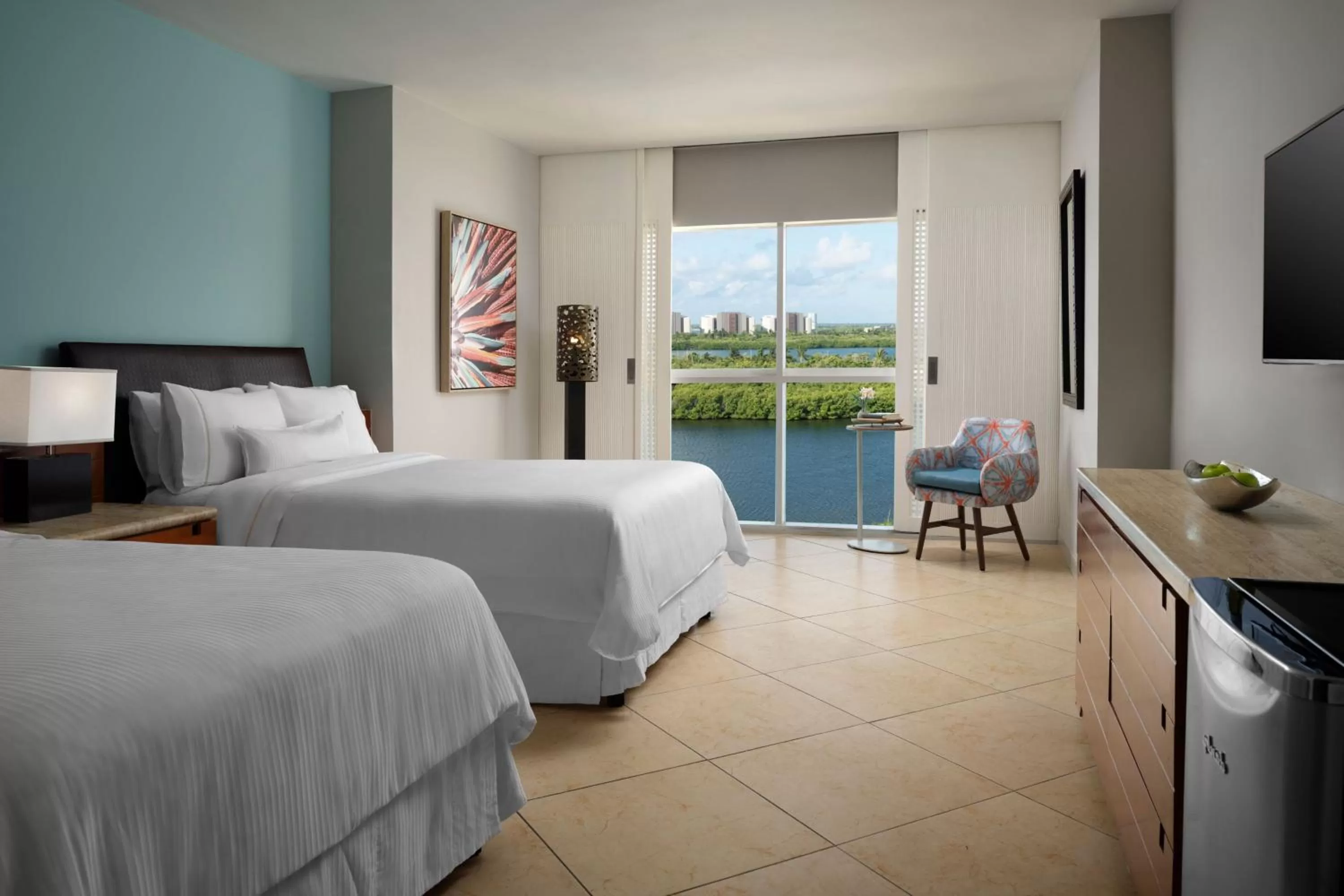 Photo of the whole room, Bed in The Westin Resort & Spa Cancun