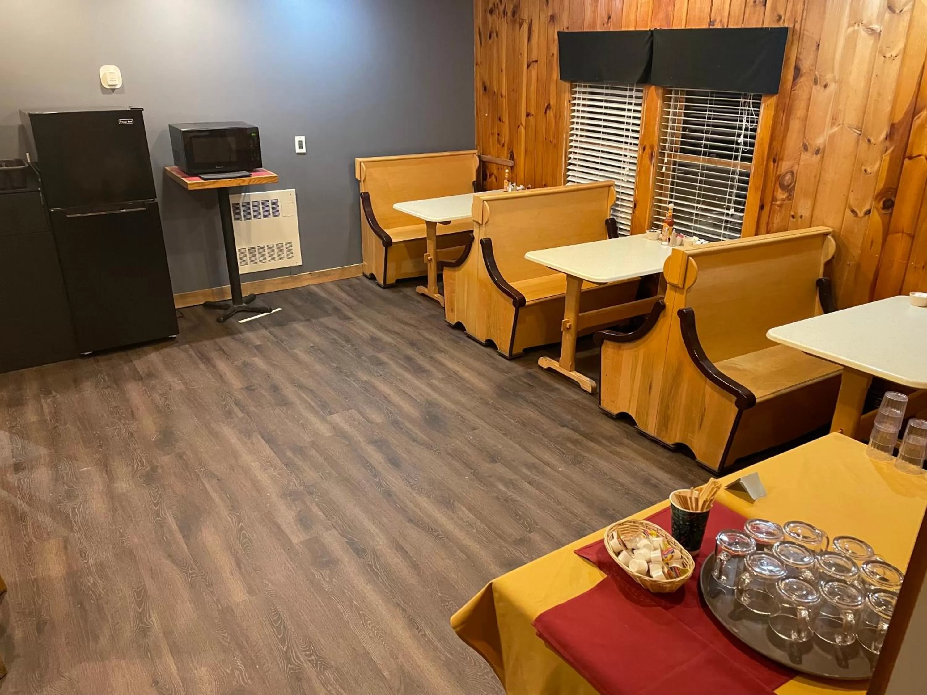 Breakfast in Smugglers Notch Inn