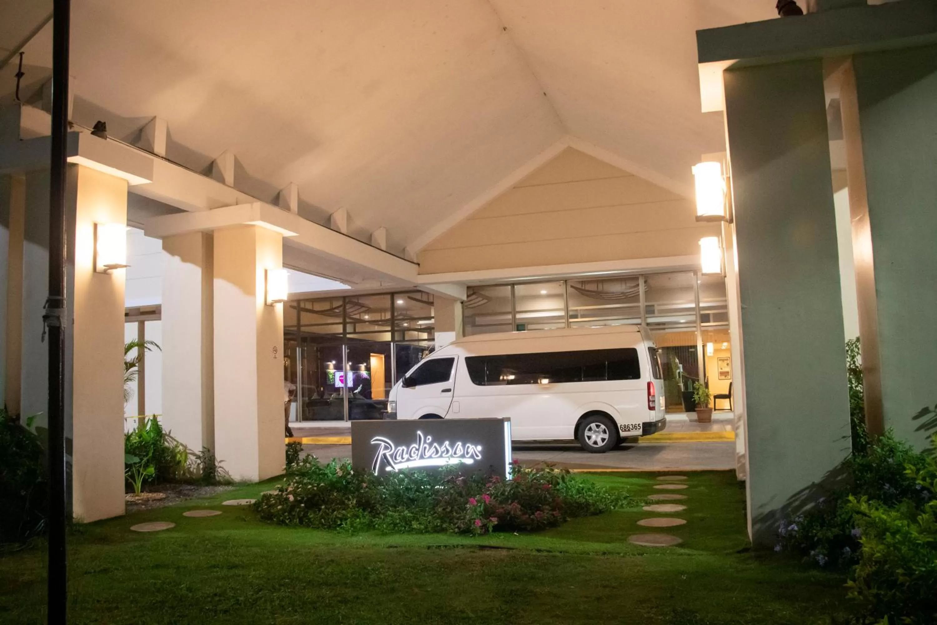 shuttle in Radisson Colon 2,000 Hotel & Casino