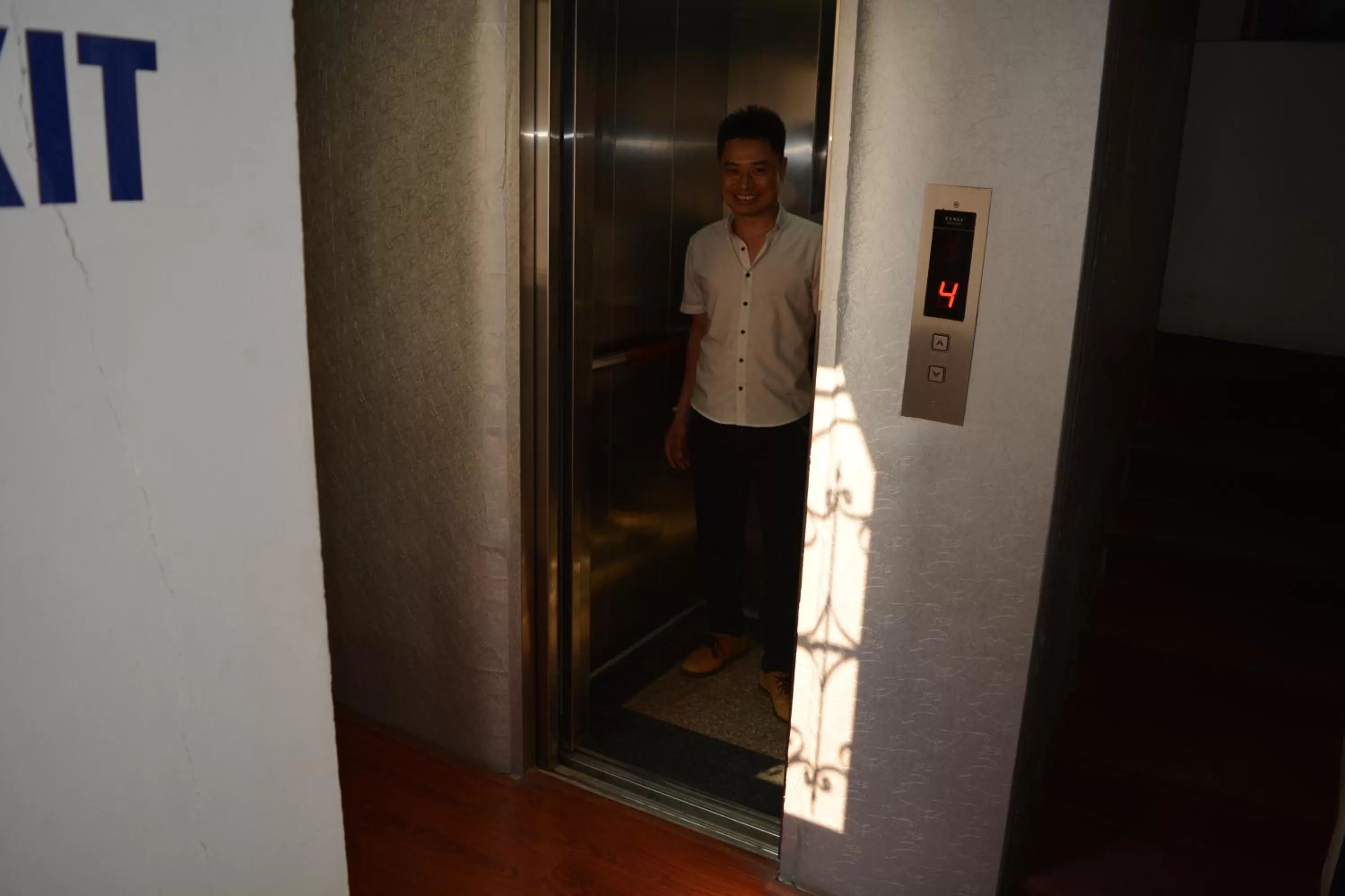 Facade/entrance in Hoang Cuong Hotel