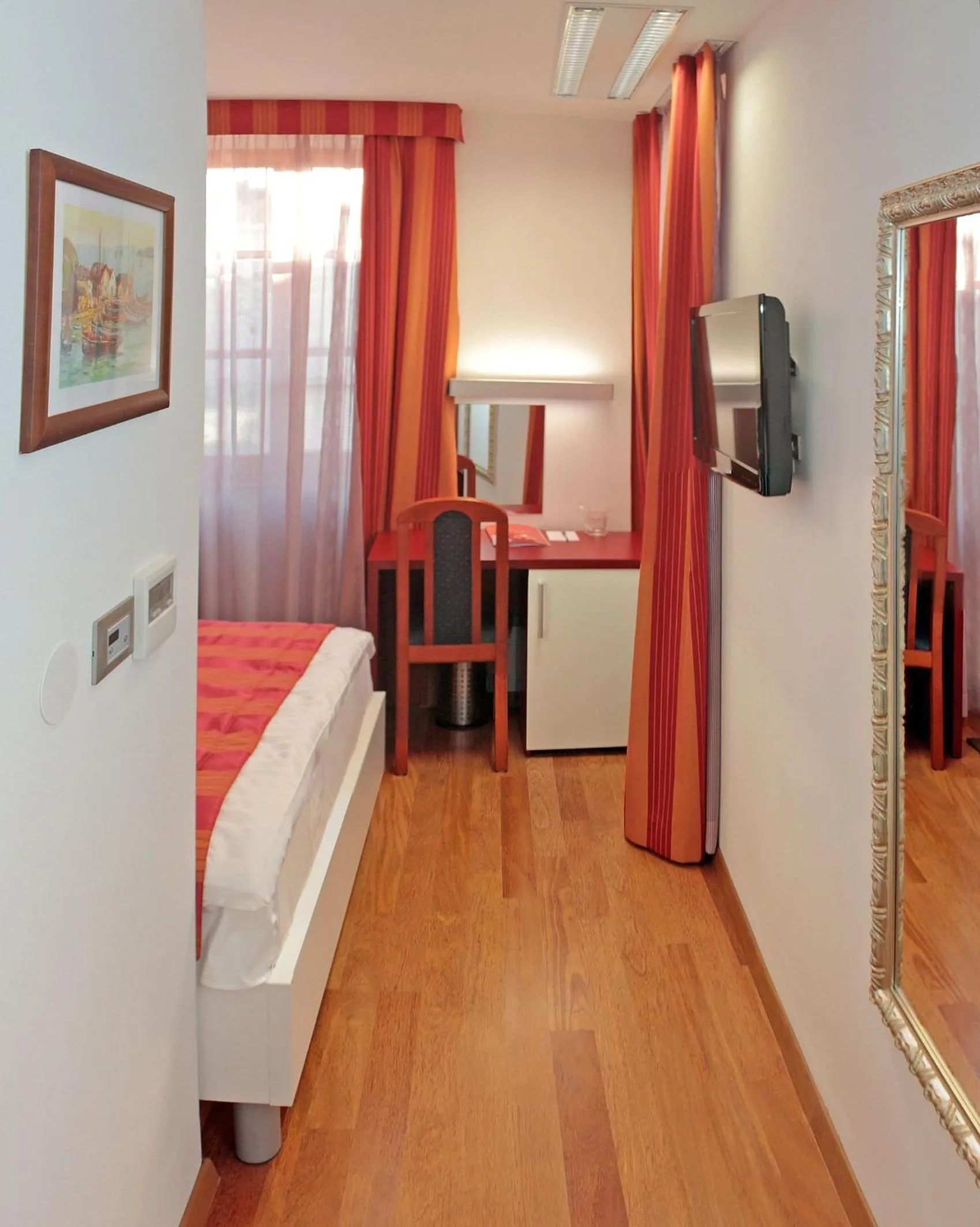 Bedroom, Bed in Hotel Monika