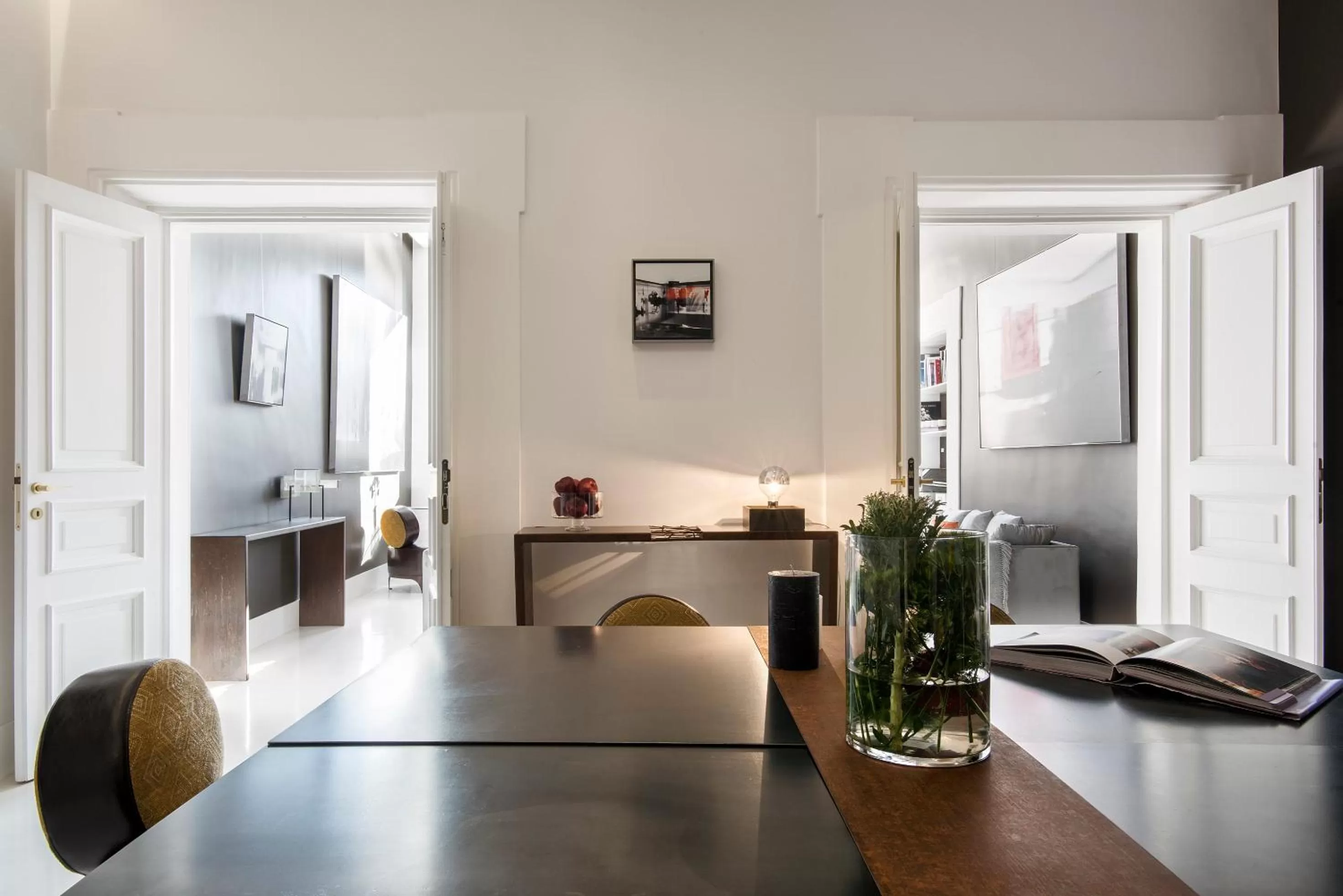 Seating area in Piazza di Spagna 9