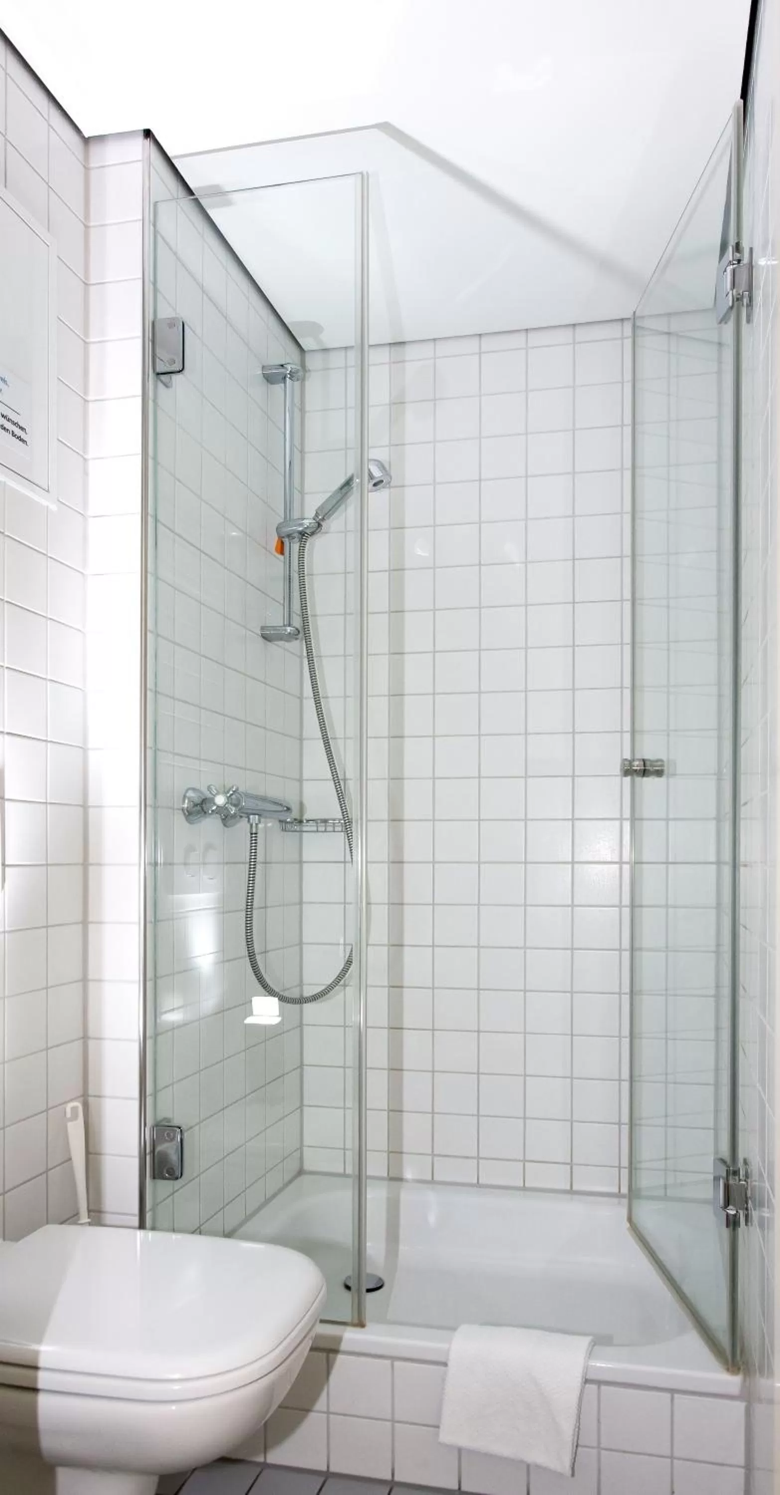 Bathroom in ibis budget Augsburg City