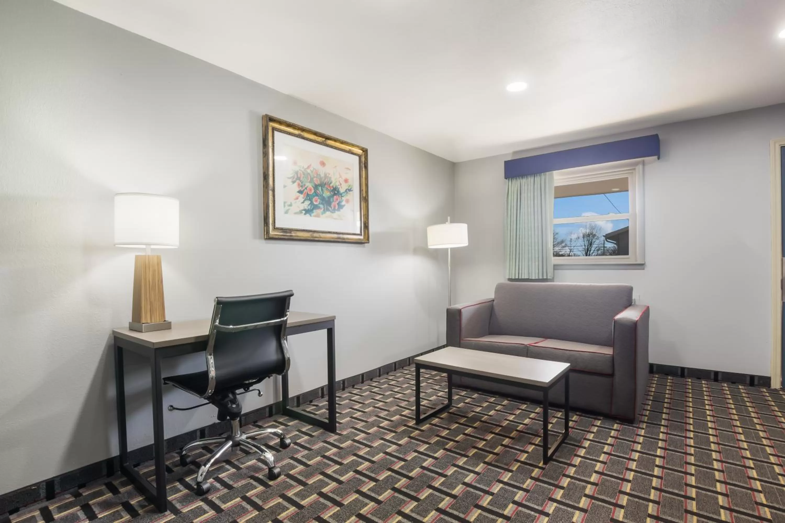 Knights Inn and Suites Salem