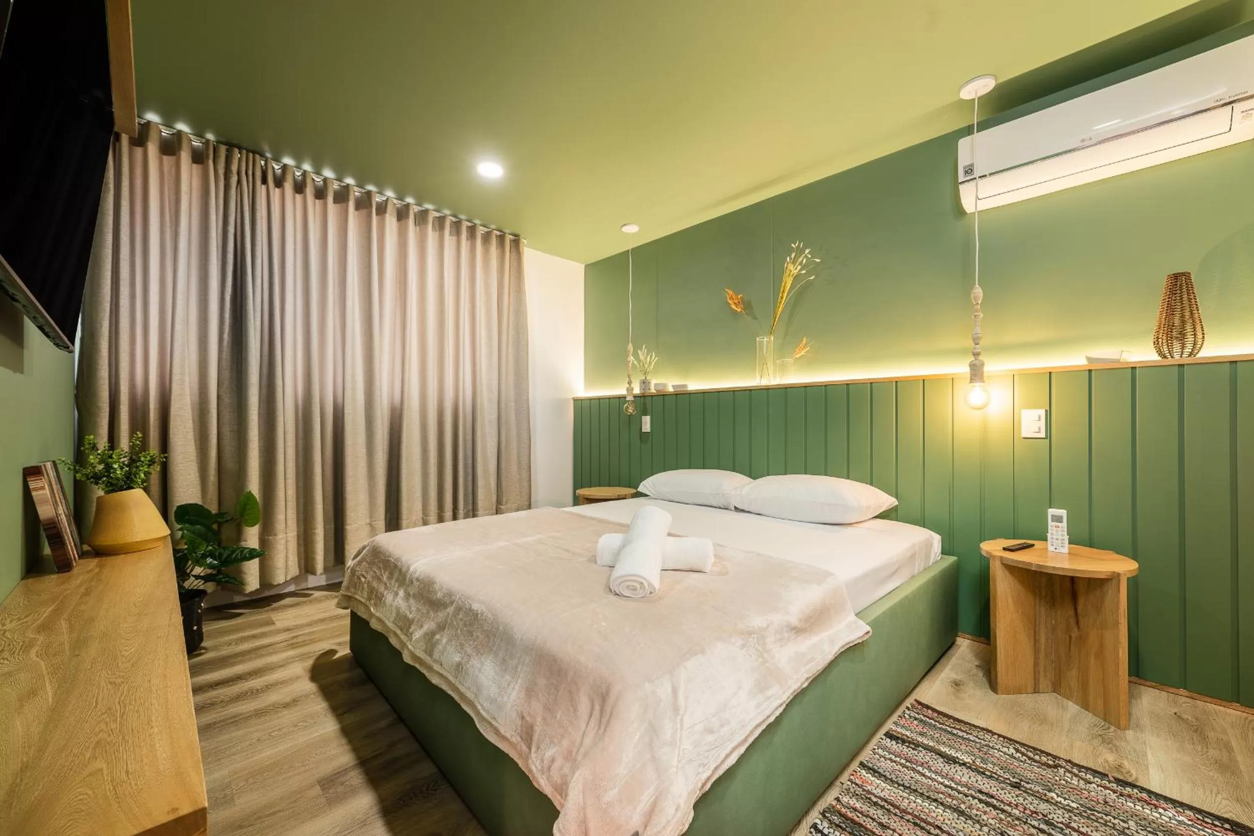 Bedroom, Bed in Apartamentos Go Living & Suites by HOUSY HOST