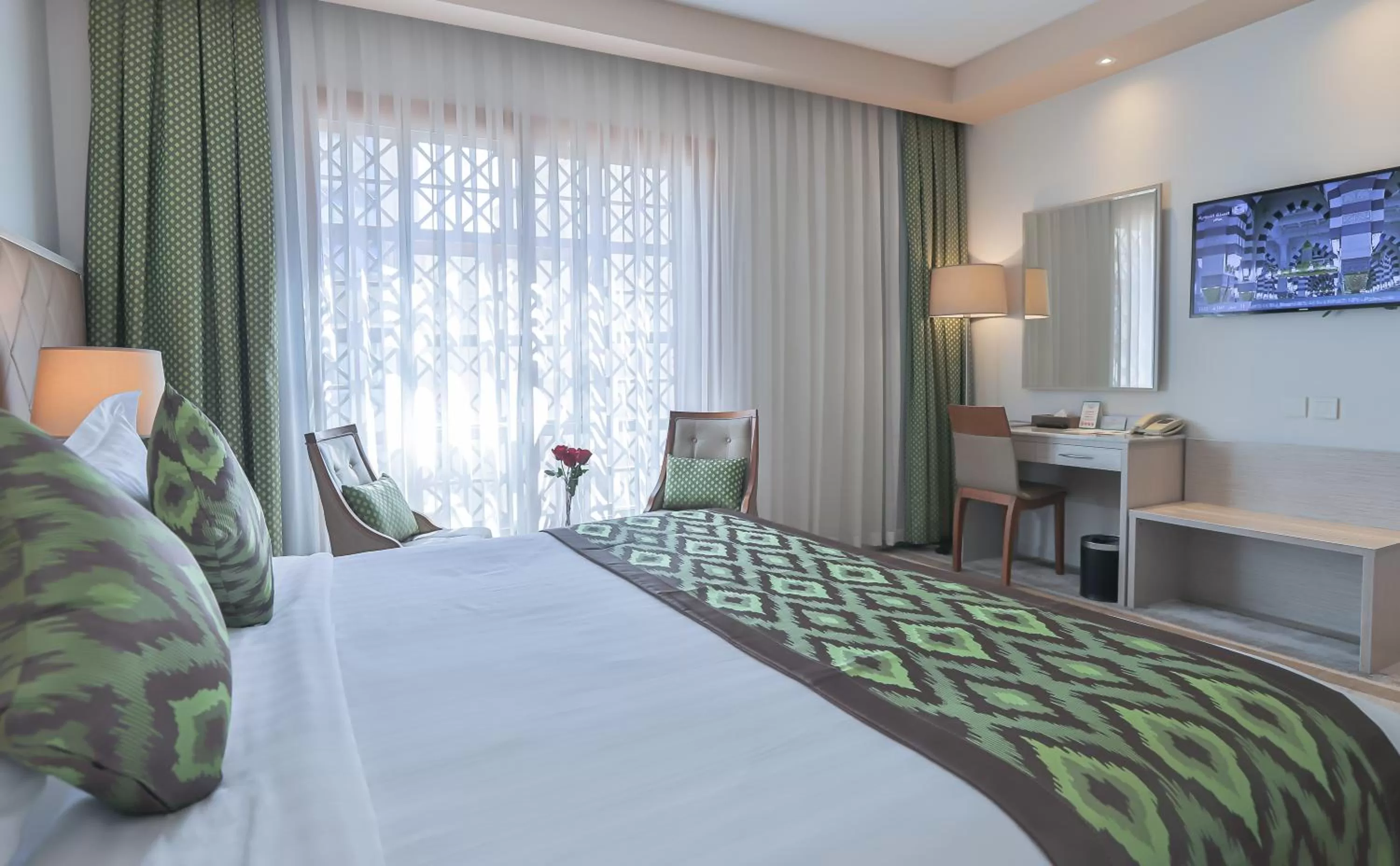 Photo of the whole room, Bed in Le Bosphorus Al Madinah