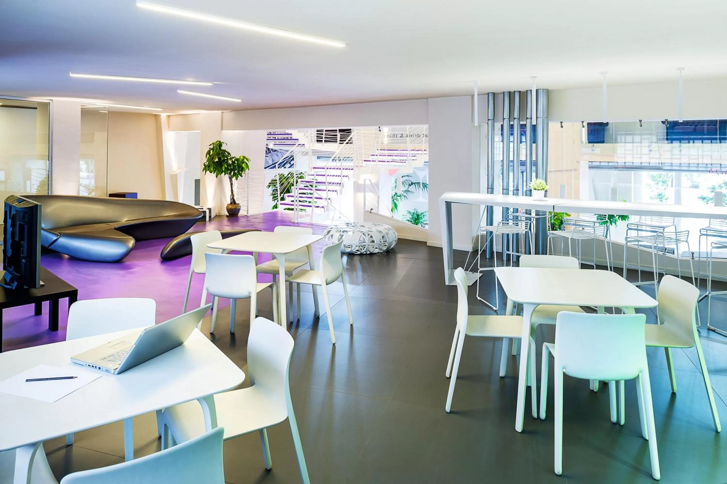 Restaurant/places to eat in President Hotel Palermo