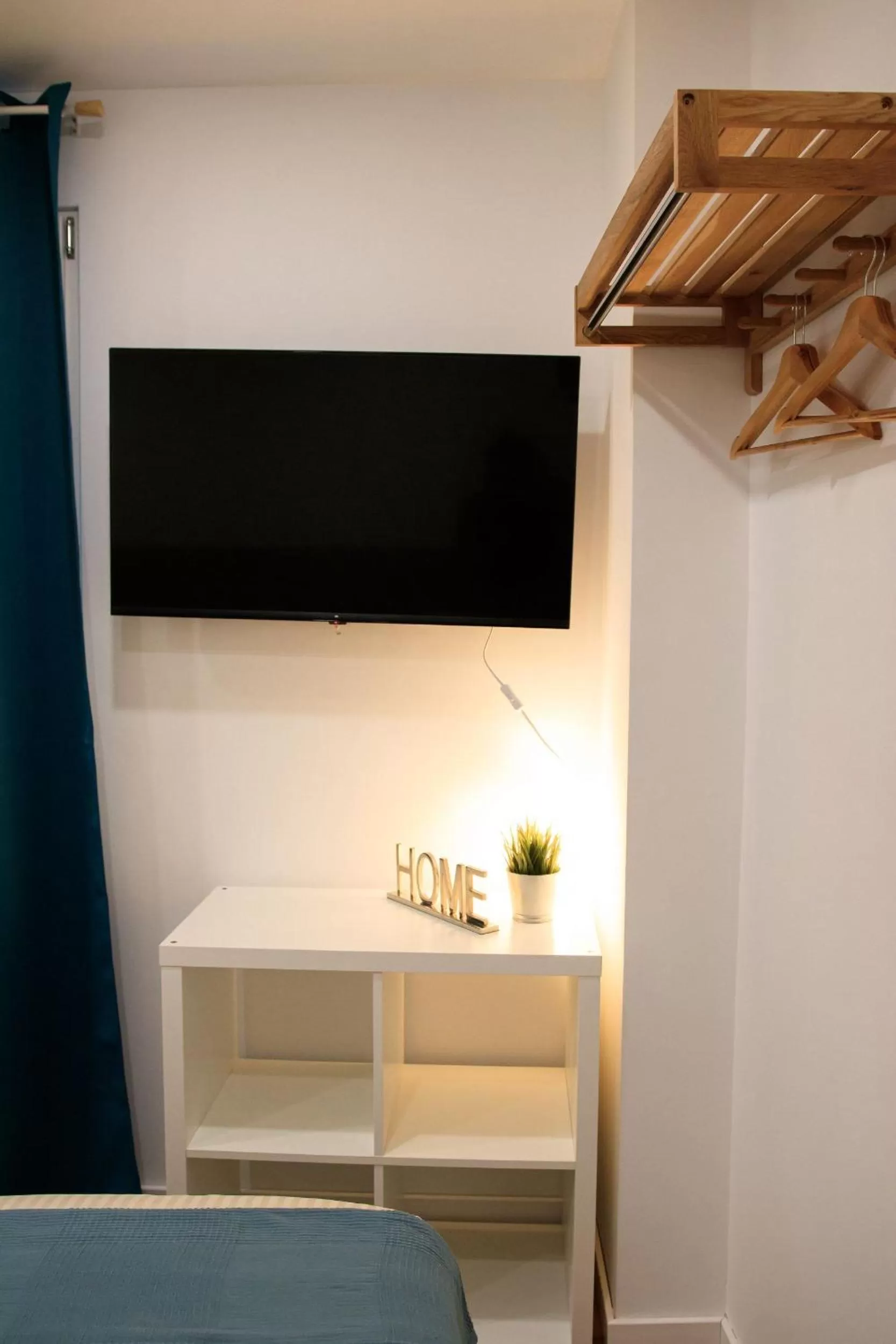 TV/Entertainment Center in Heaven Sea