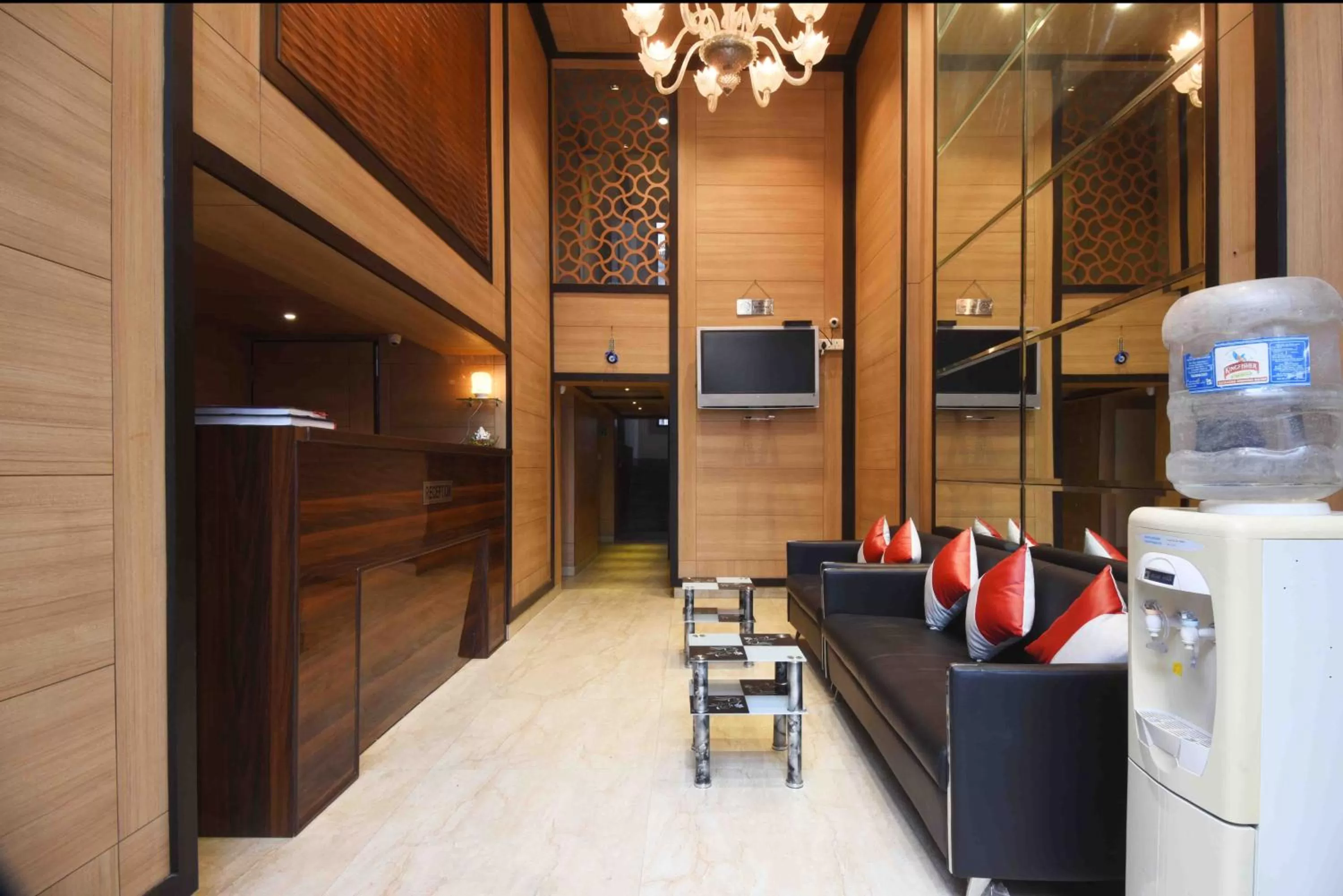 Lobby or reception in Hotel Royal Grand - Opposite Axis Bank East Patel Nagar