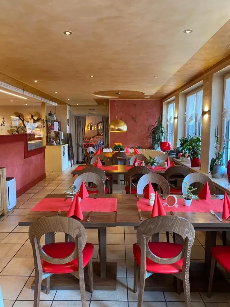 Restaurant/Places to Eat in Hotel Ratsstüble