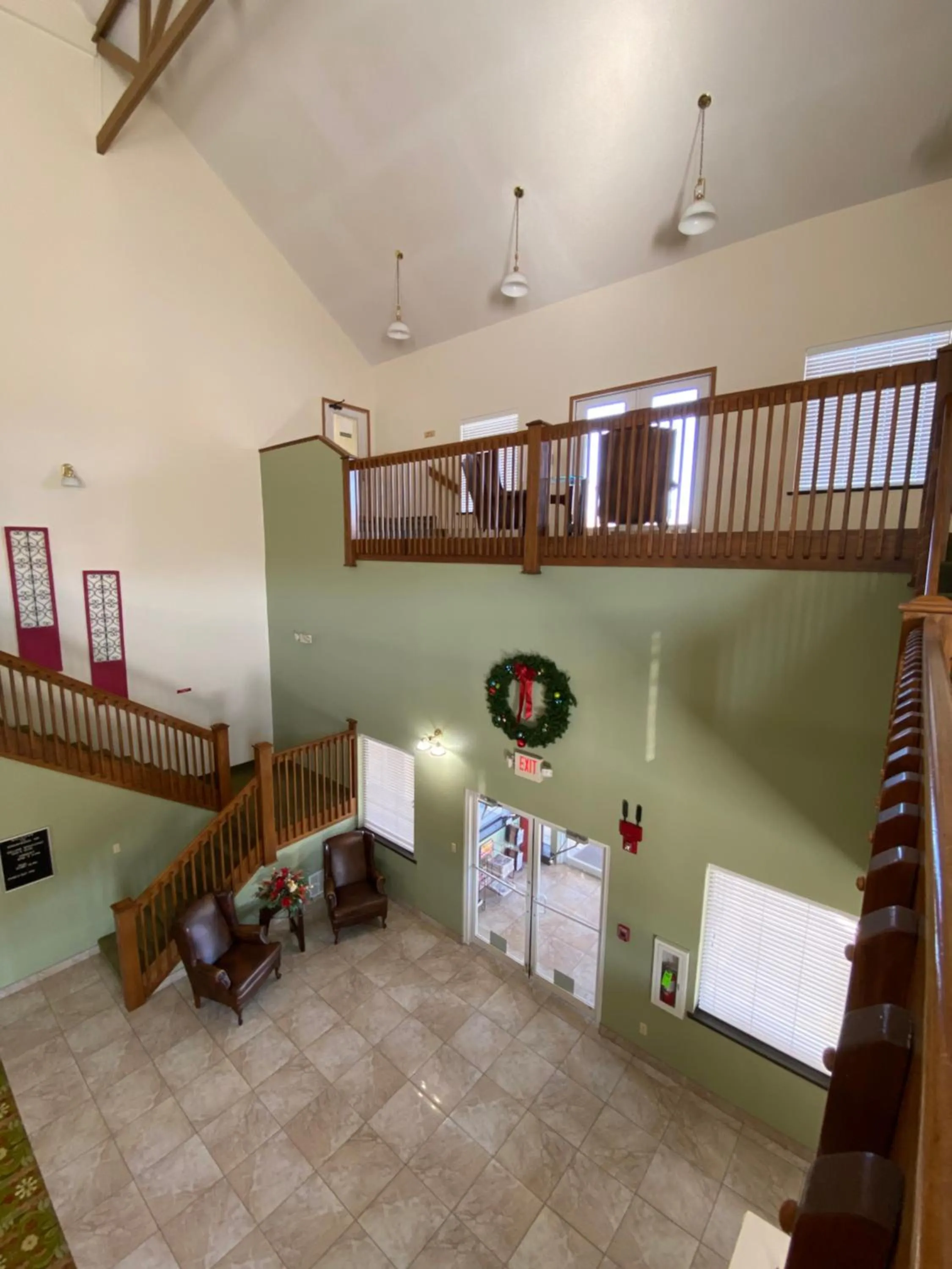 Seating area in Brookwood Inn Branson