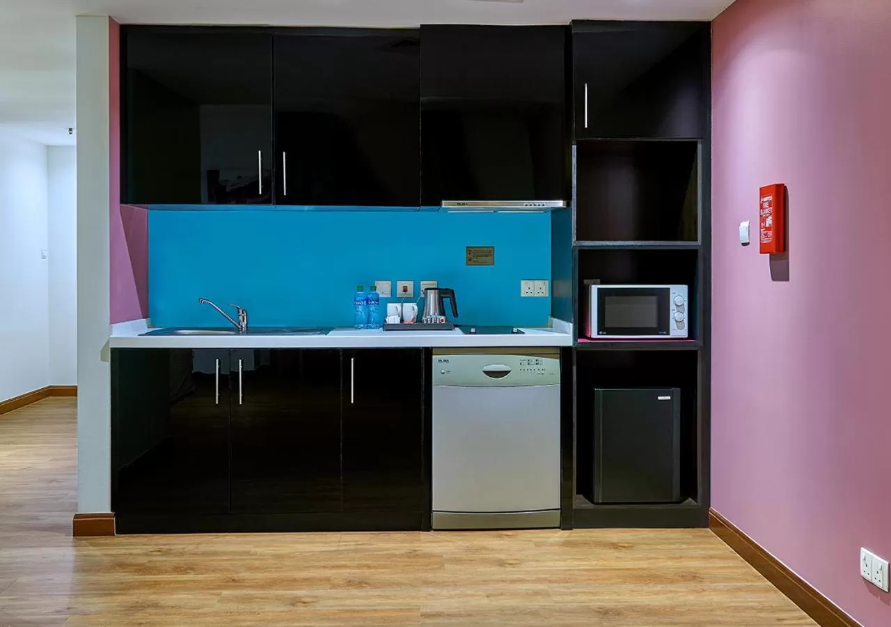 Kitchen or kitchenette in Ramada Hotel, Suites and Apartments by Wyndham Dubai JBR