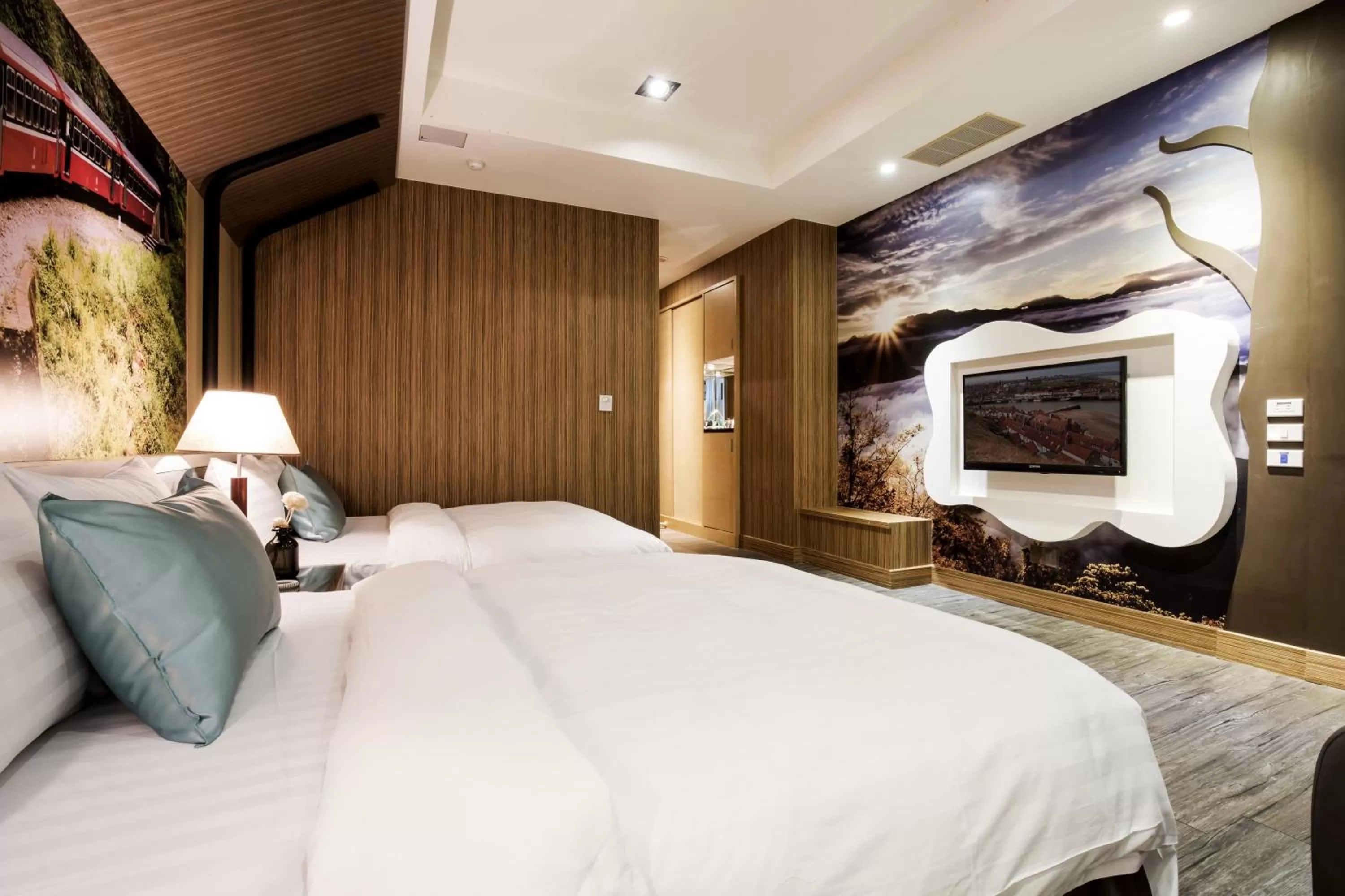 Bed in Duo Romance Hotel